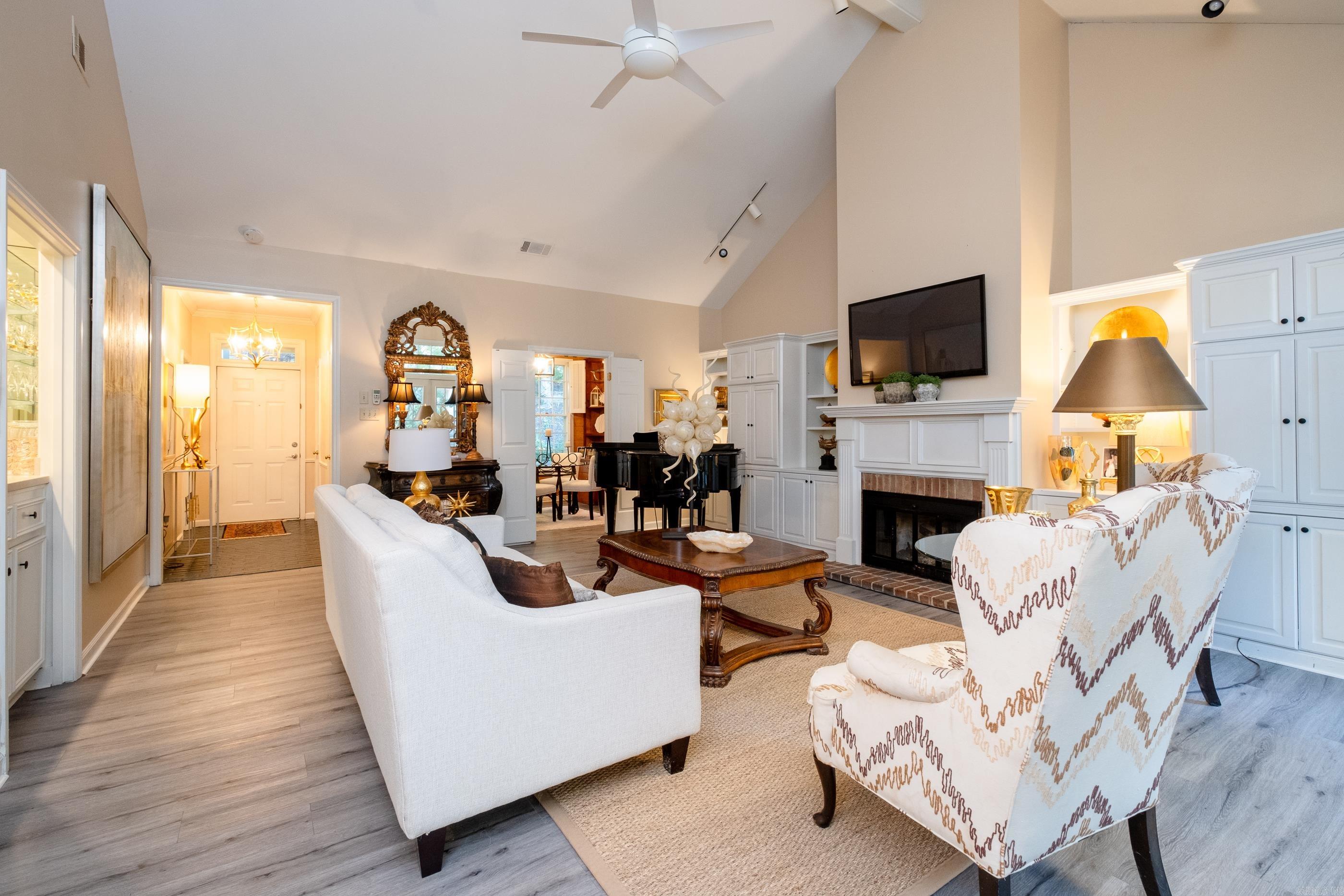 Windsor Court HPR - Residential