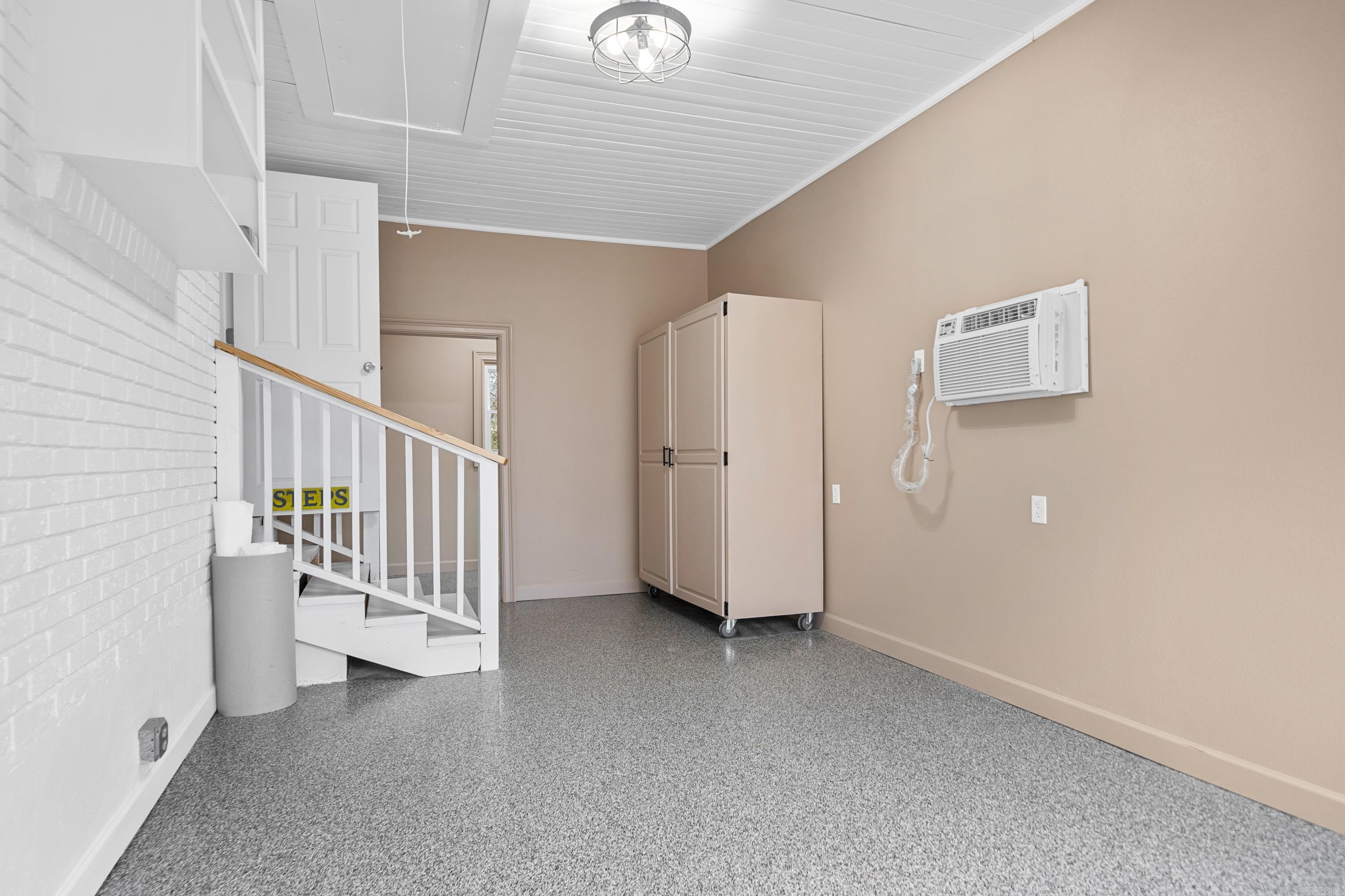 Burroughs JH - Residential