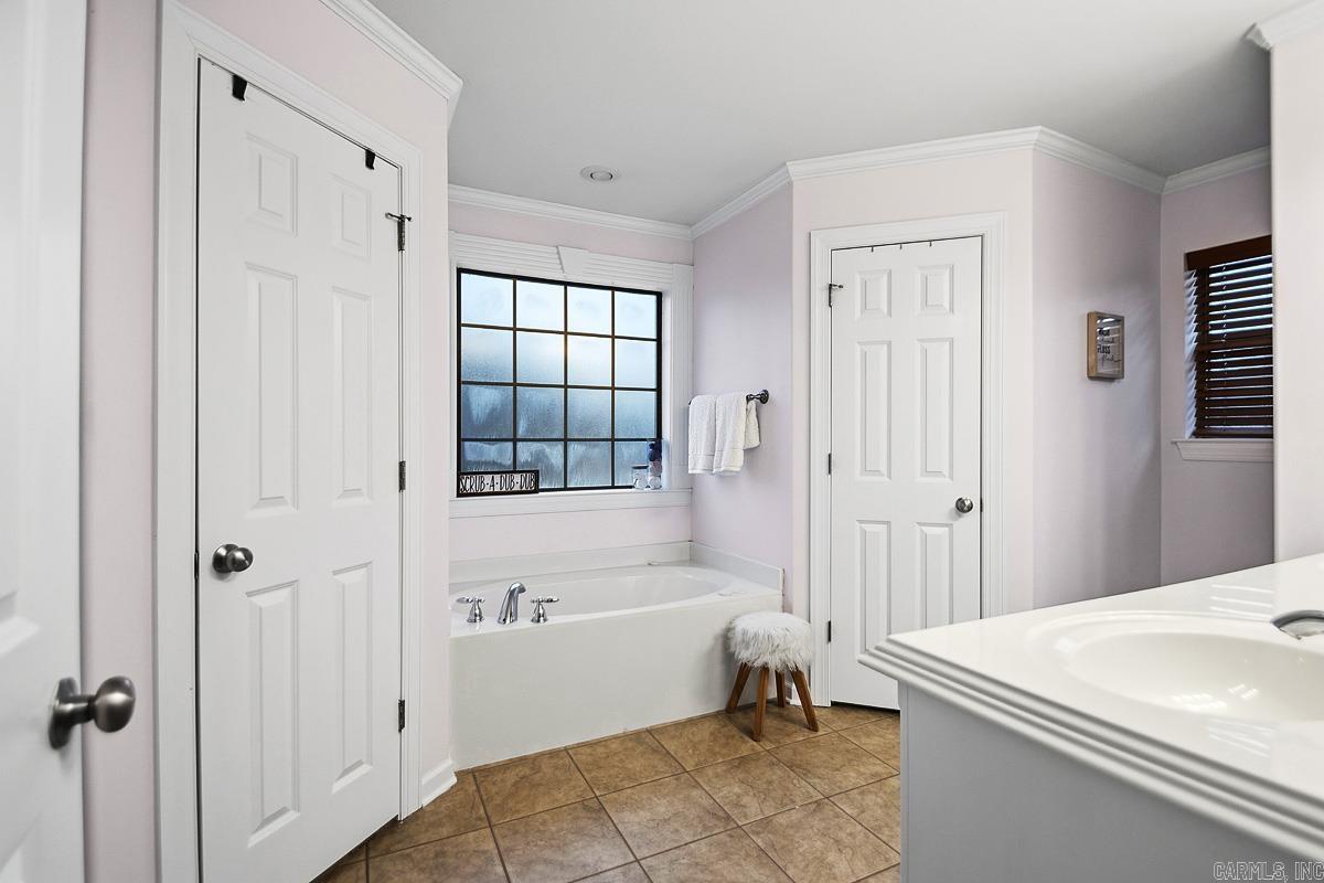 WOODRIDGE ESTATES - Residential