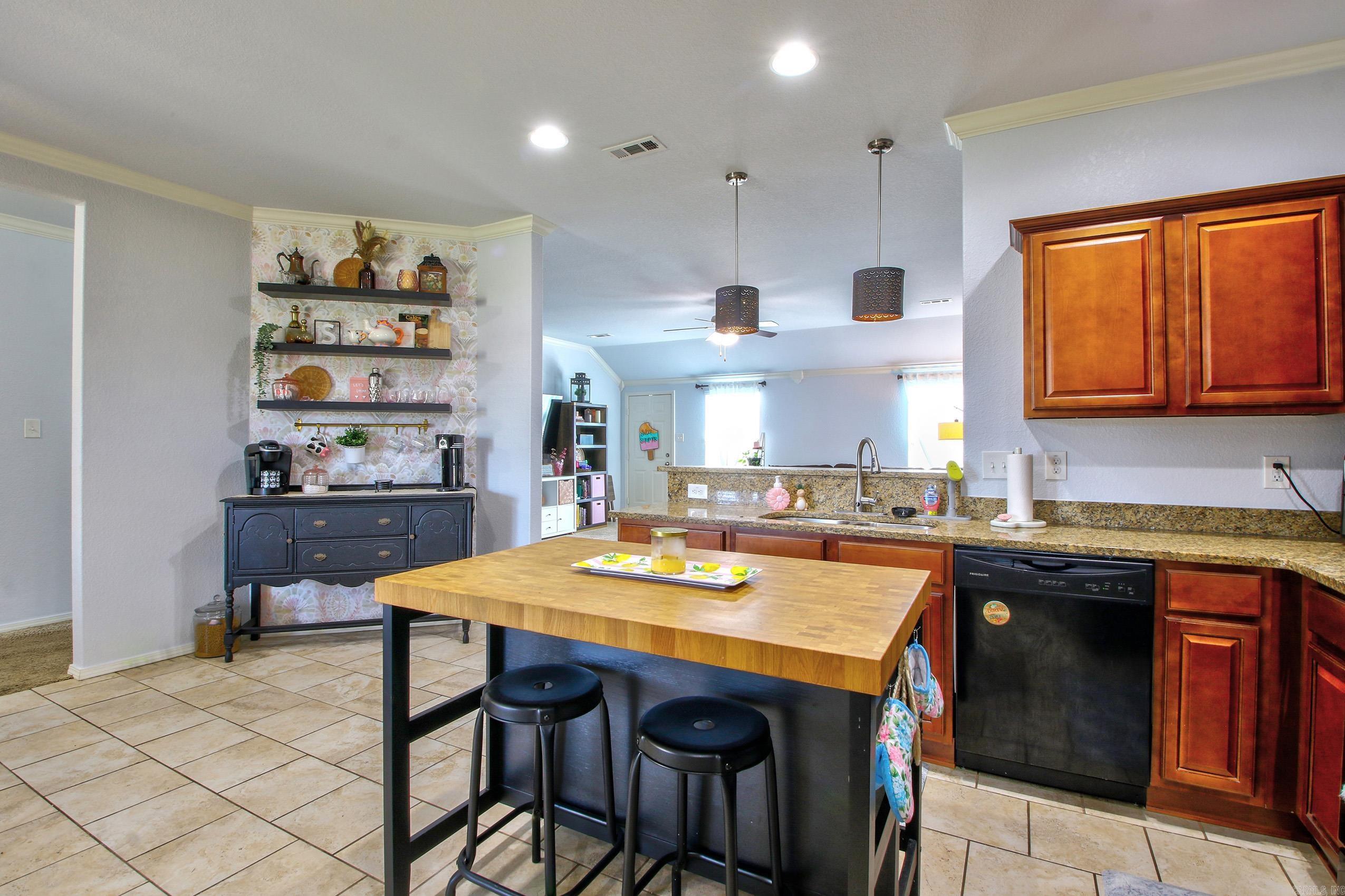 TRAMMEL ESTATES - Residential