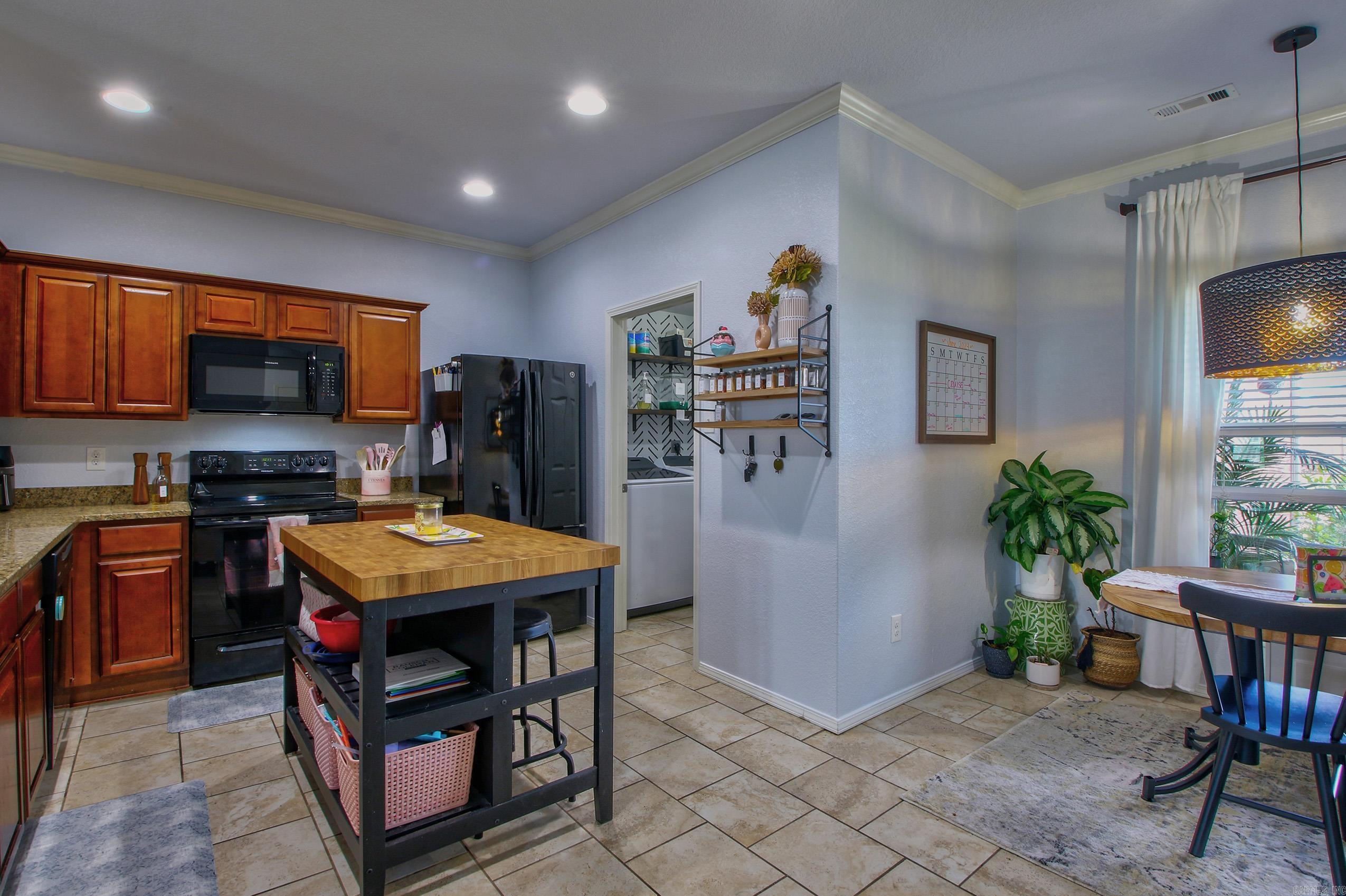 TRAMMEL ESTATES - Residential