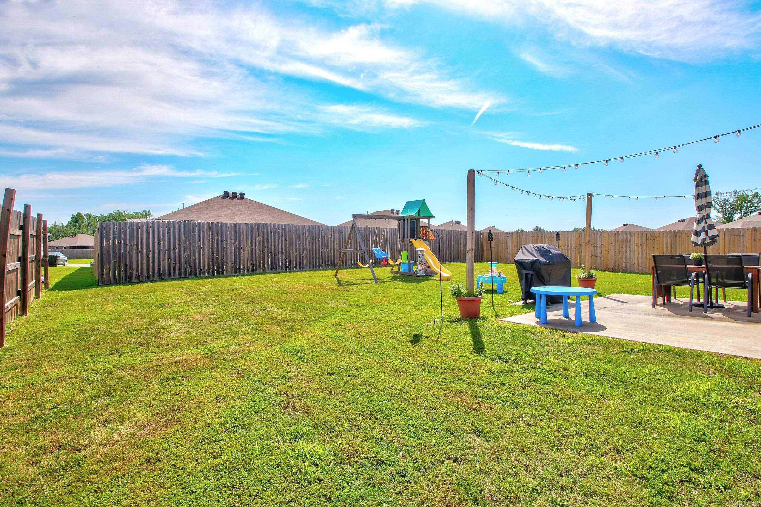 TRAMMEL ESTATES - Residential