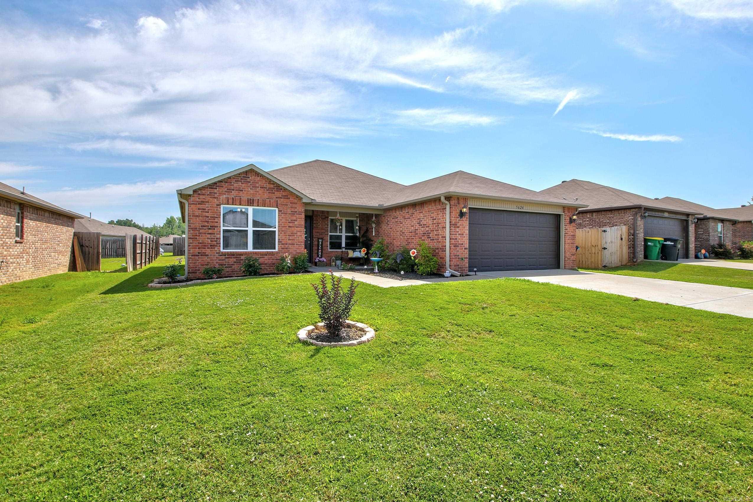 TRAMMEL ESTATES - Residential