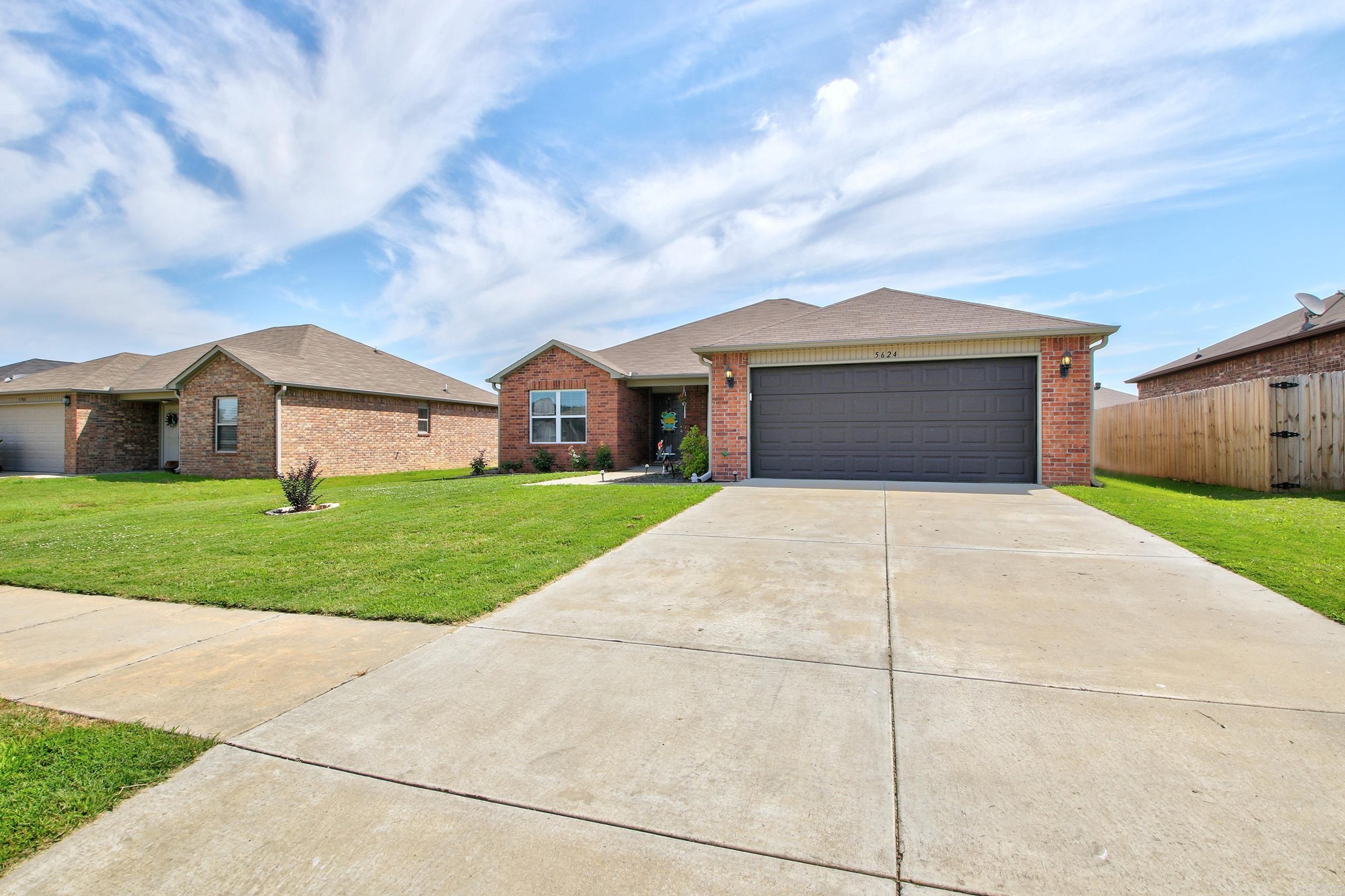 TRAMMEL ESTATES - Residential