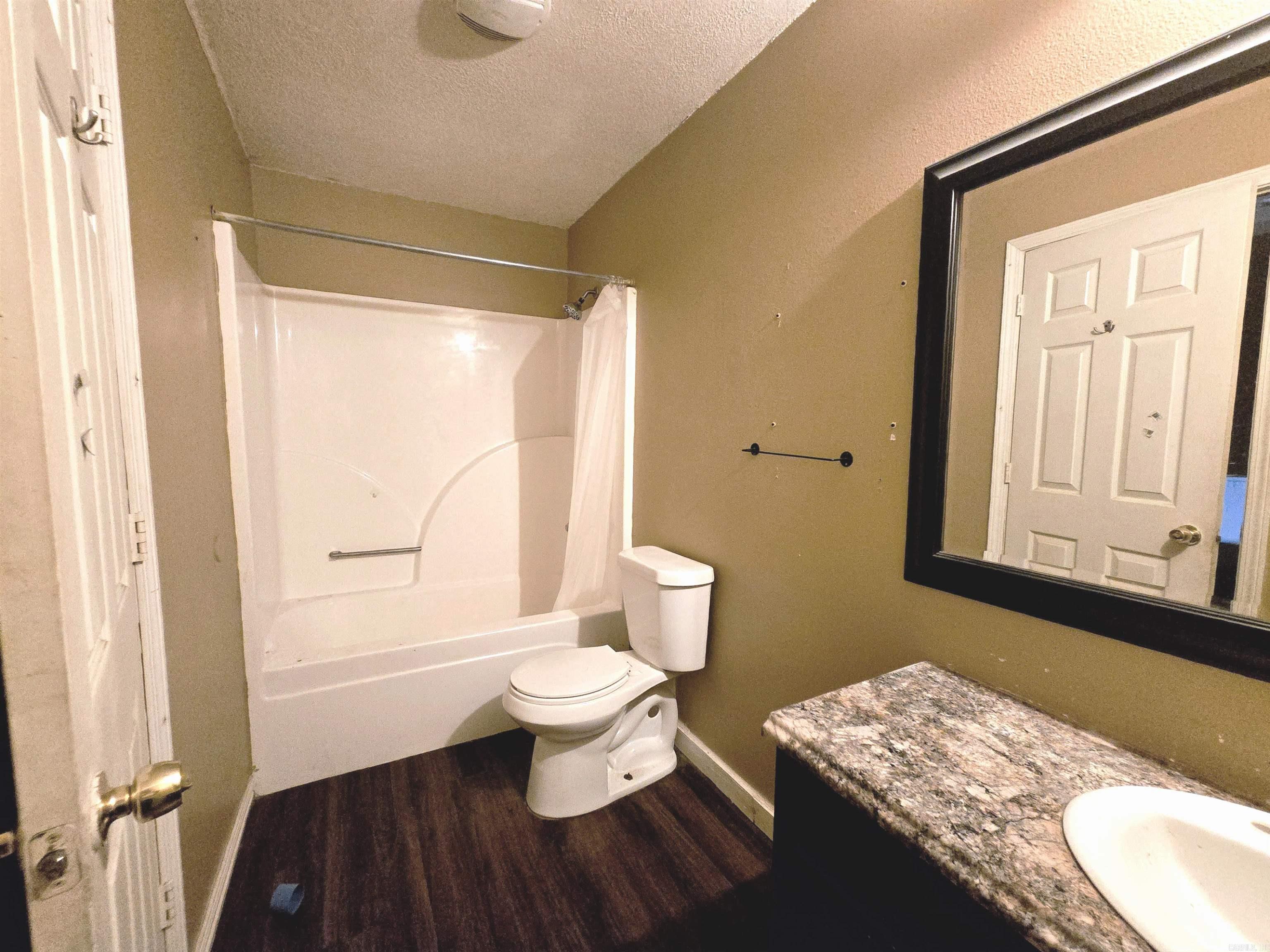 RIVER ROAD ESTATES - Residential