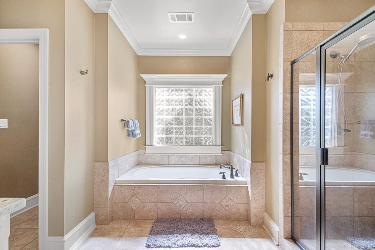 CHENAL VALLEY EPERNAY PLACE - Residential