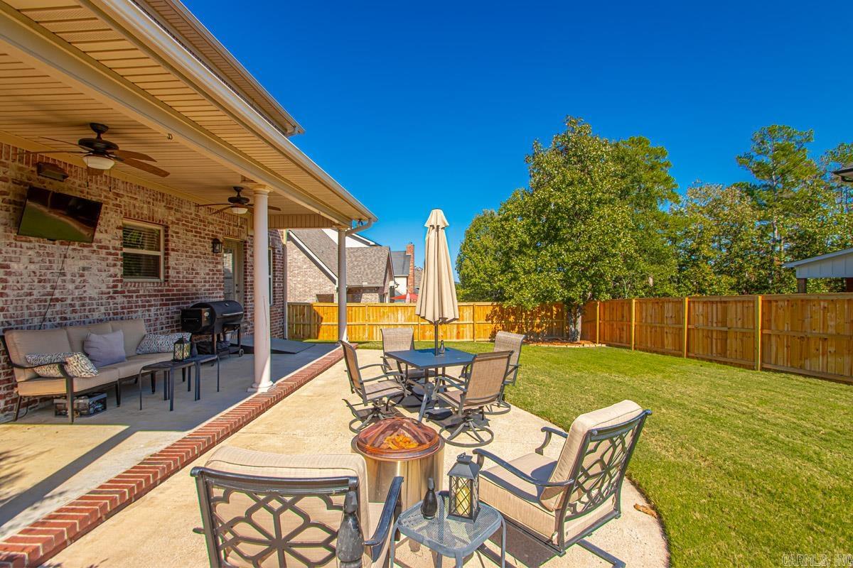 CHENAL VALLEY EPERNAY PLACE - Residential