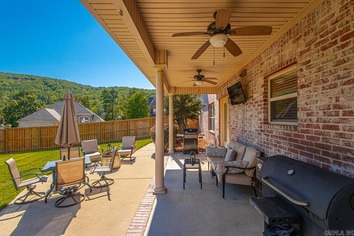 CHENAL VALLEY EPERNAY PLACE - Residential