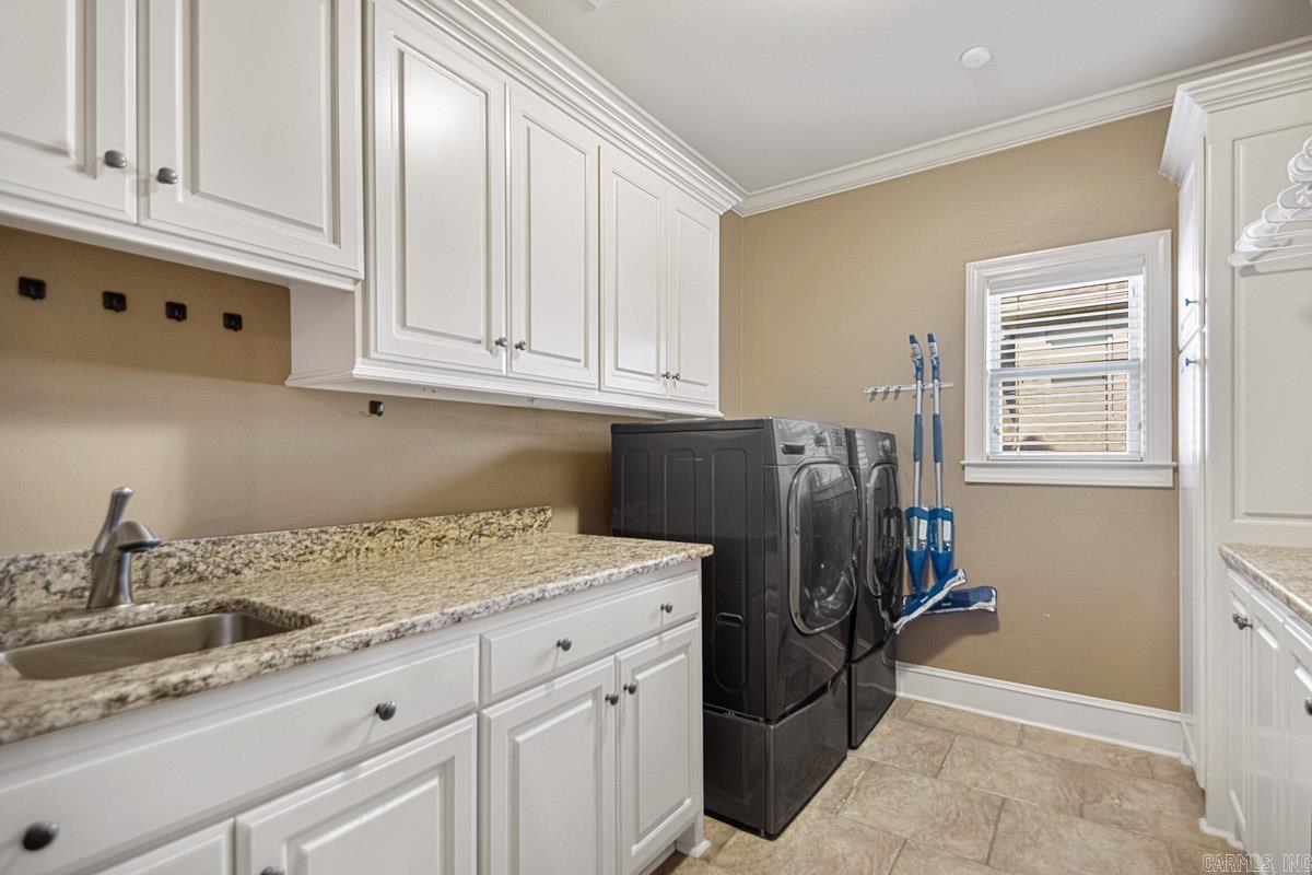 CHENAL VALLEY EPERNAY PLACE - Residential