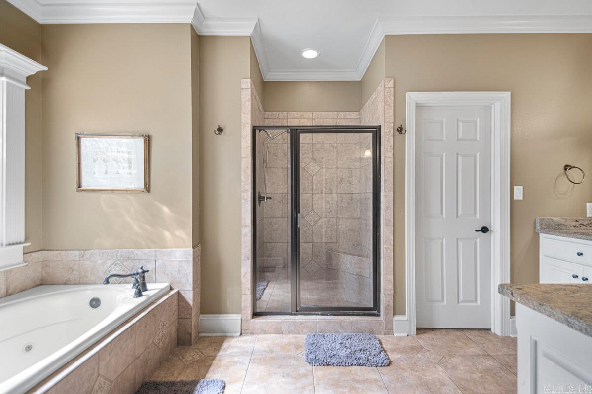 CHENAL VALLEY EPERNAY PLACE - Residential