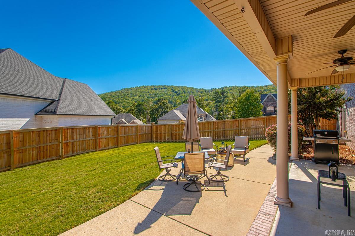 CHENAL VALLEY EPERNAY PLACE - Residential