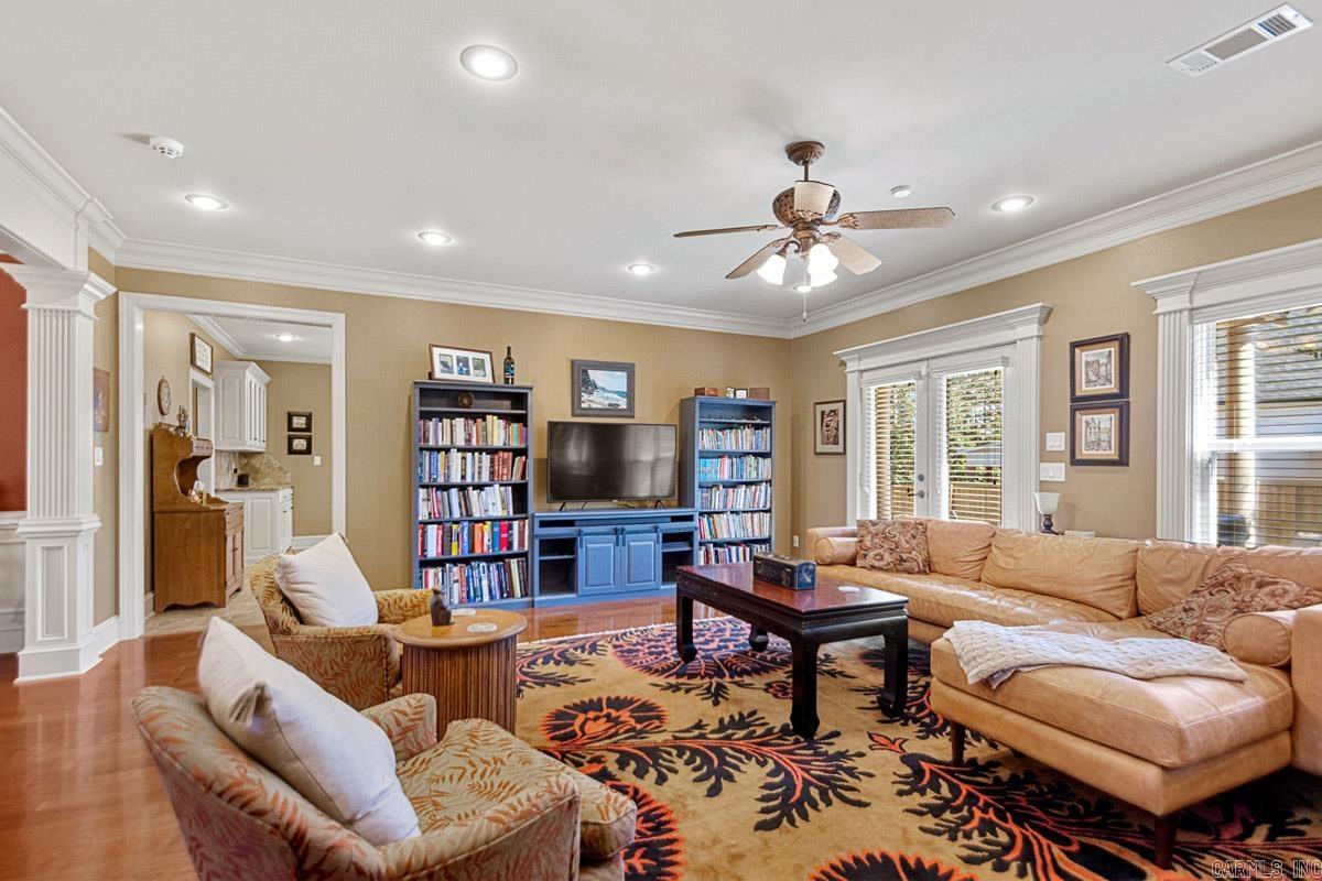 CHENAL VALLEY EPERNAY PLACE - Residential