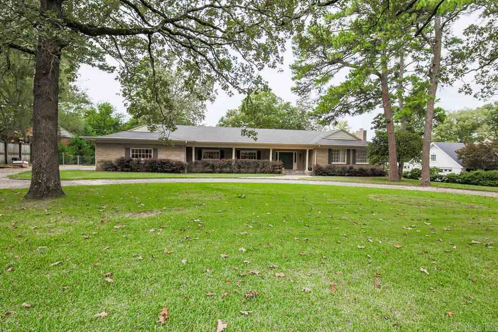 One level on fabulous lot with extraordinary potential! Spectacular Mid-century modern architecture with lots of light. Open floorplan perfect for entertaining and family living. Two-car sideloading carport. Spacious living areas with three bedrooms on main level, with additional recreational area downstairs. Master bath remodel could incorporate current office space for luxurious suite. New roof in 2020. Perfect lot for pool and pool house. Fabulous location on gorgeous street easy walk to Baker Park.