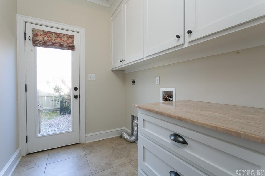 WOODLANDS EDGE - Residential