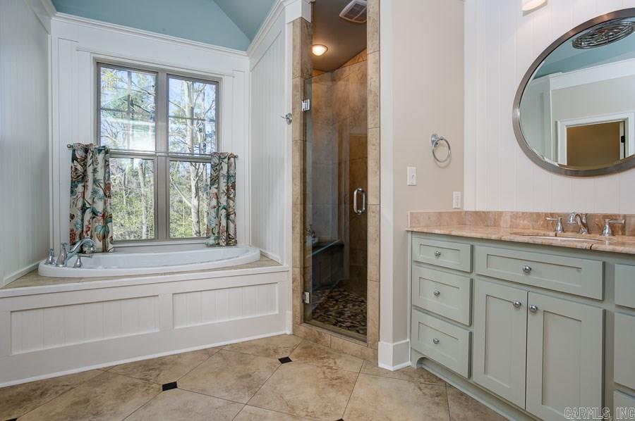 WOODLANDS EDGE - Residential