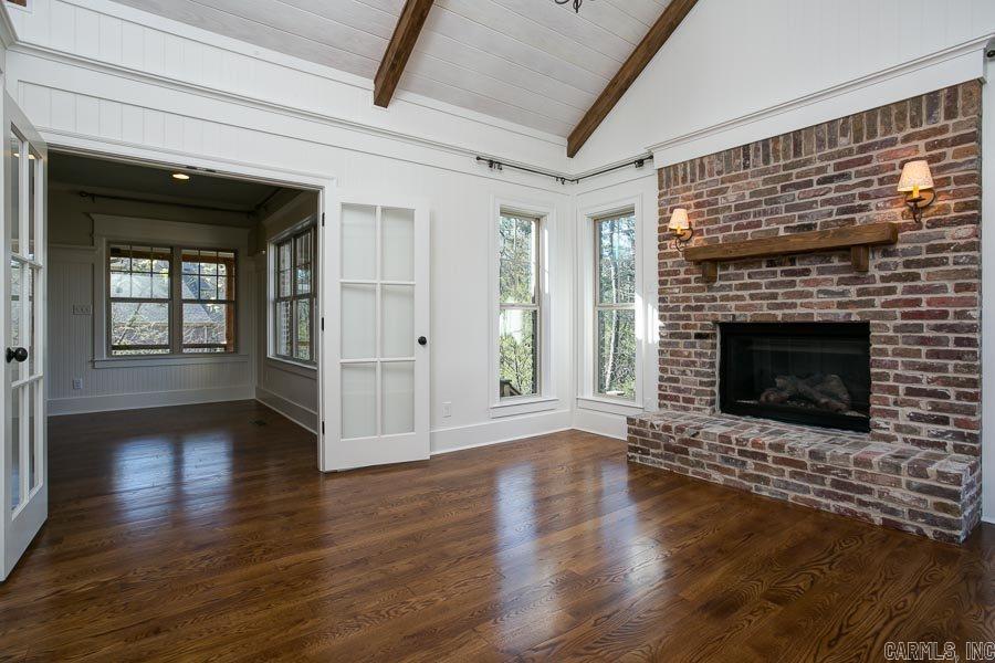 WOODLANDS EDGE - Residential