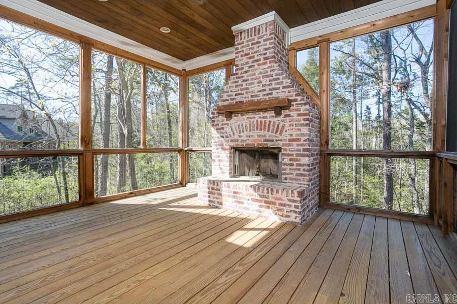 WOODLANDS EDGE - Residential