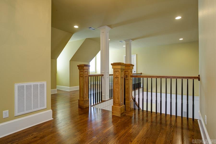 WOODLANDS EDGE - Residential