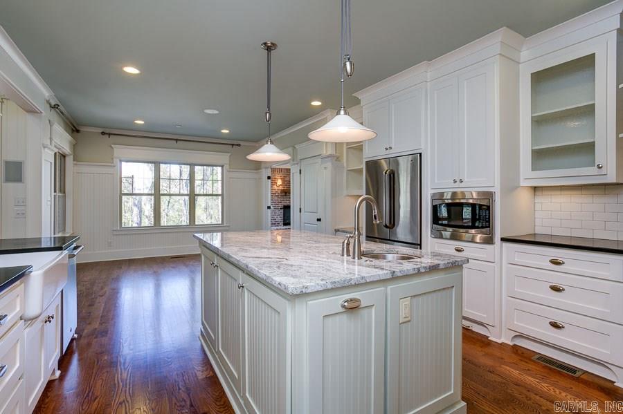 WOODLANDS EDGE - Residential