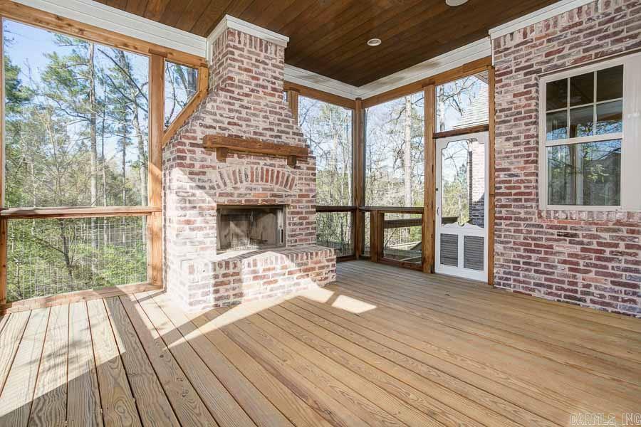 WOODLANDS EDGE - Residential