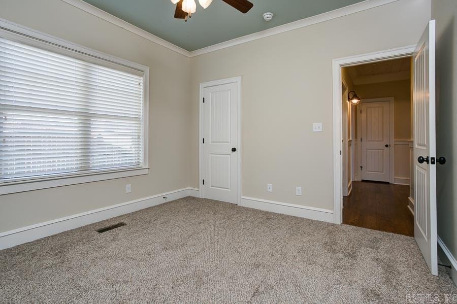 WOODLANDS EDGE - Residential