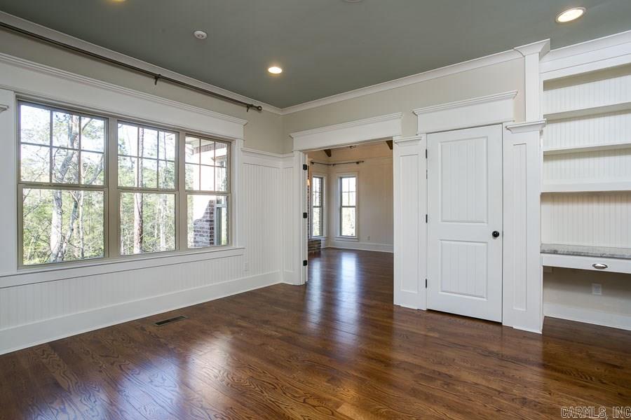 WOODLANDS EDGE - Residential