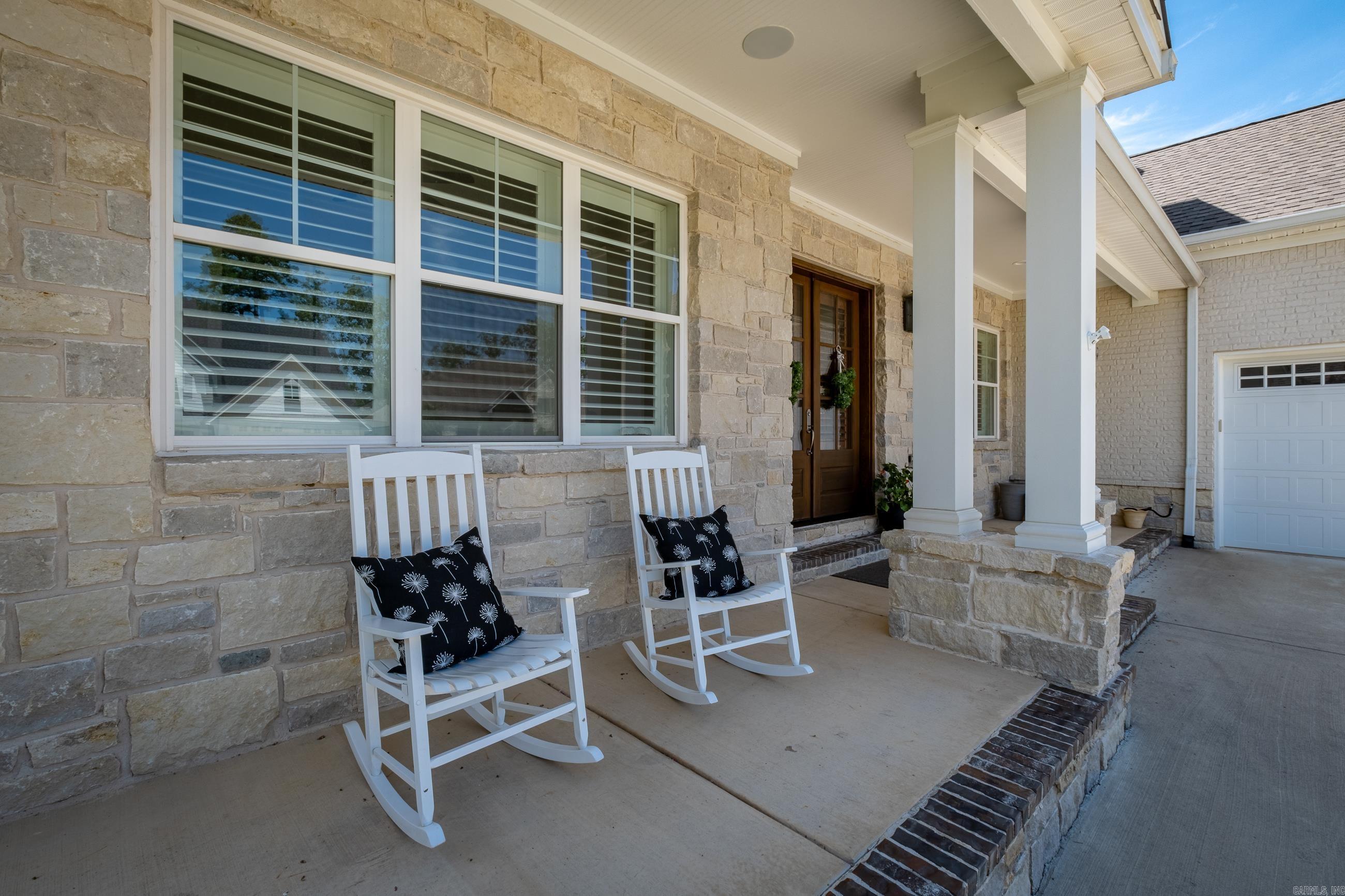 CHENAL VALLEY "ENSBURY PLACE" - Residential