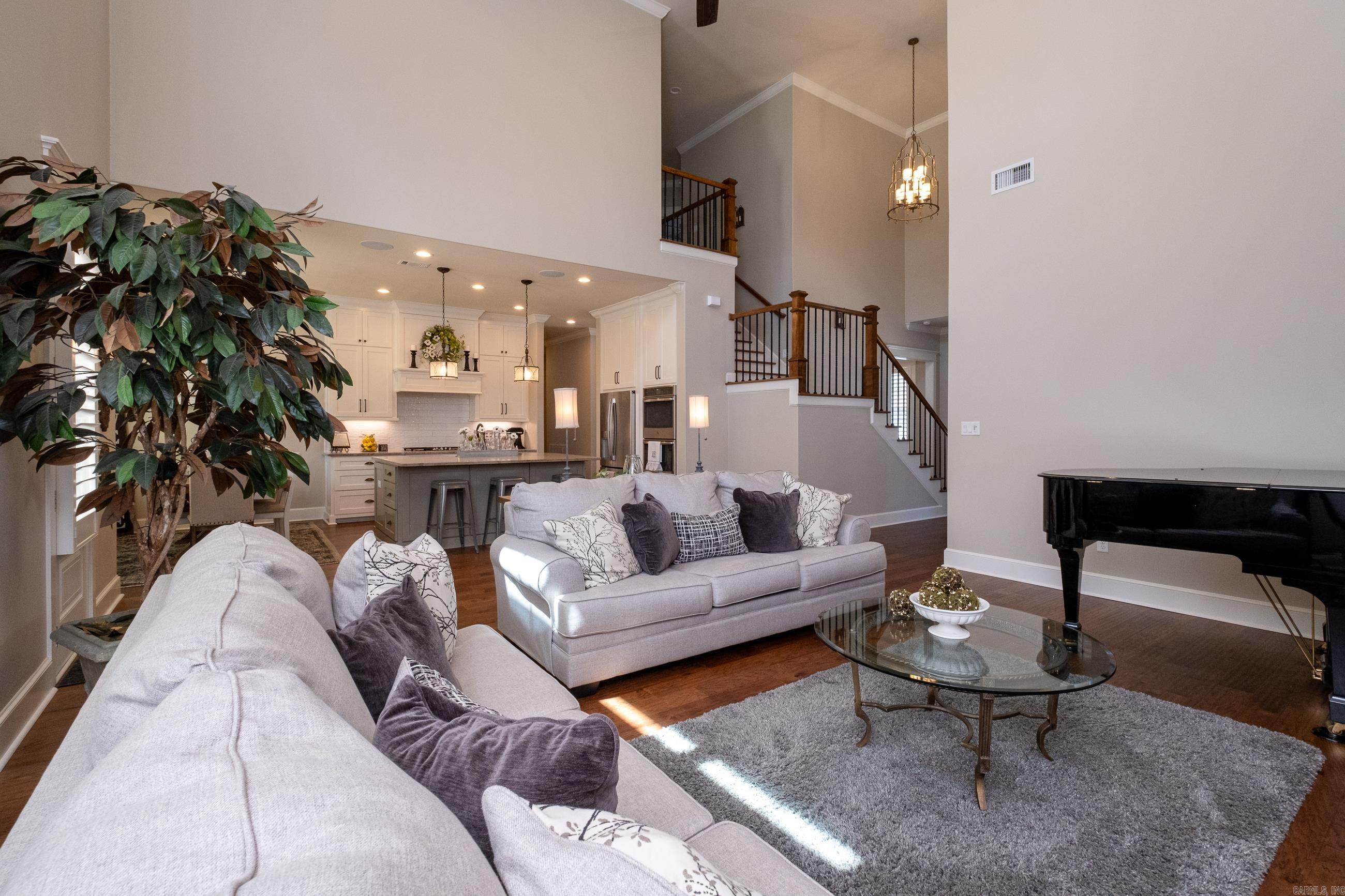 CHENAL VALLEY "ENSBURY PLACE" - Residential
