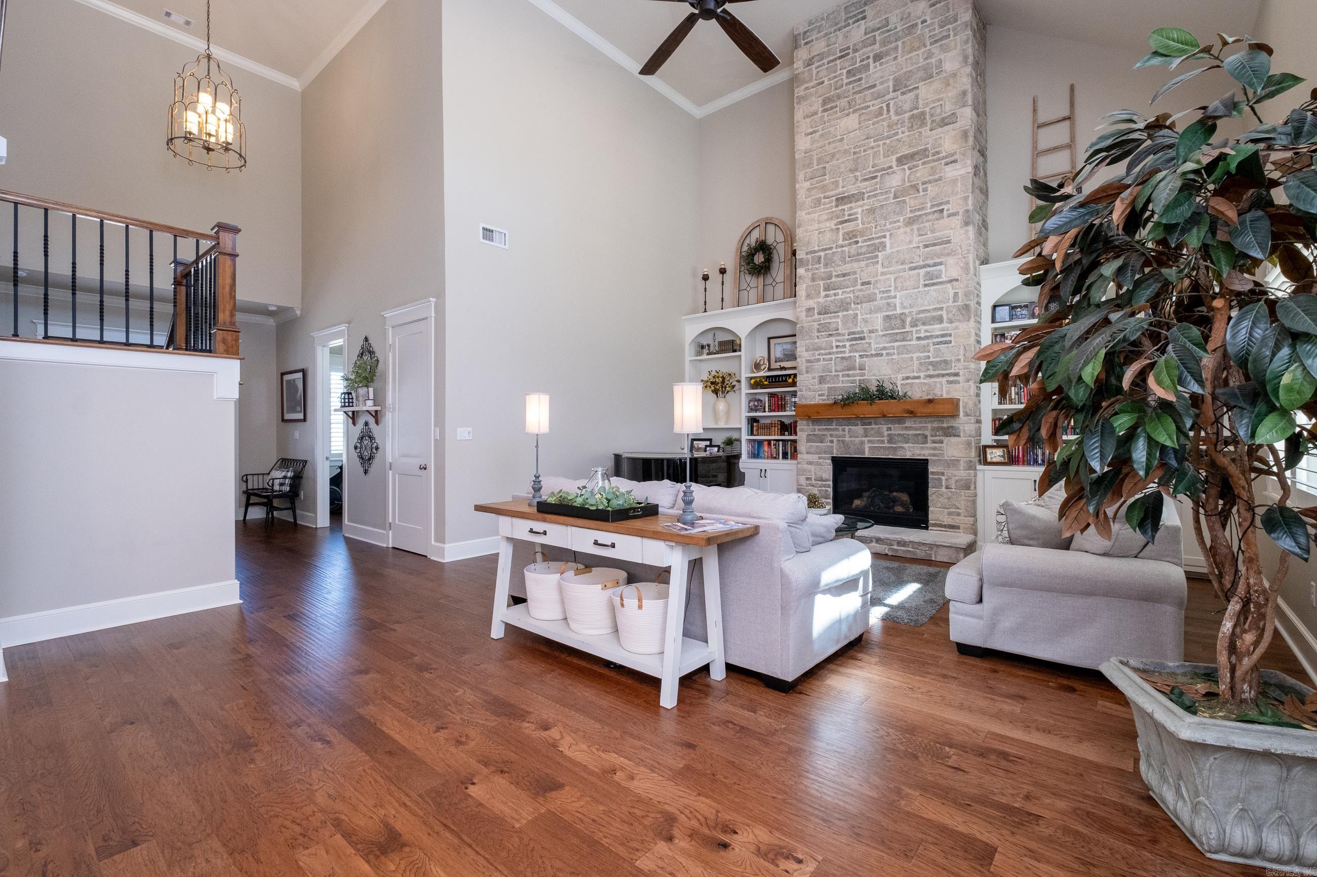CHENAL VALLEY "ENSBURY PLACE" - Residential
