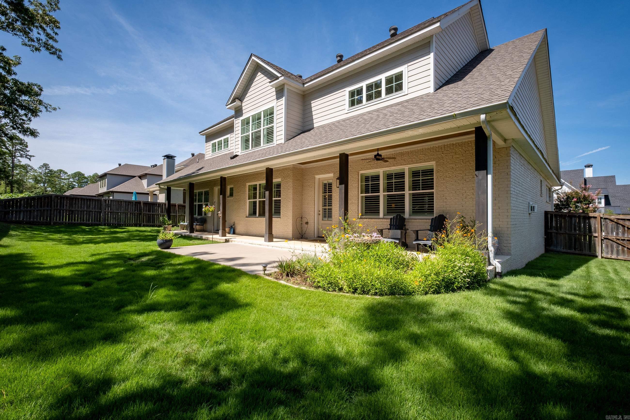 CHENAL VALLEY "ENSBURY PLACE" - Residential
