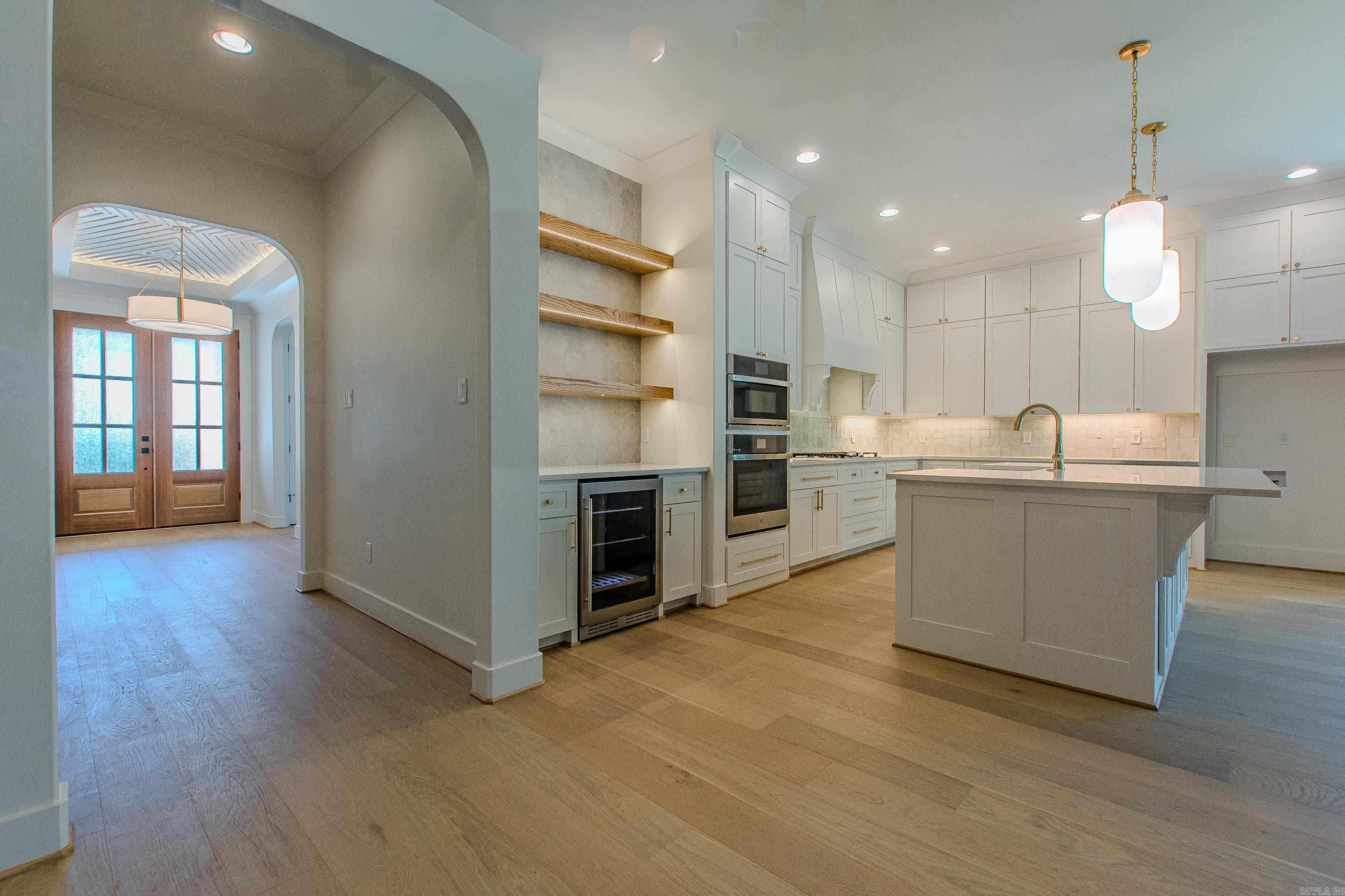 BEAR DEN ESTATES - Residential