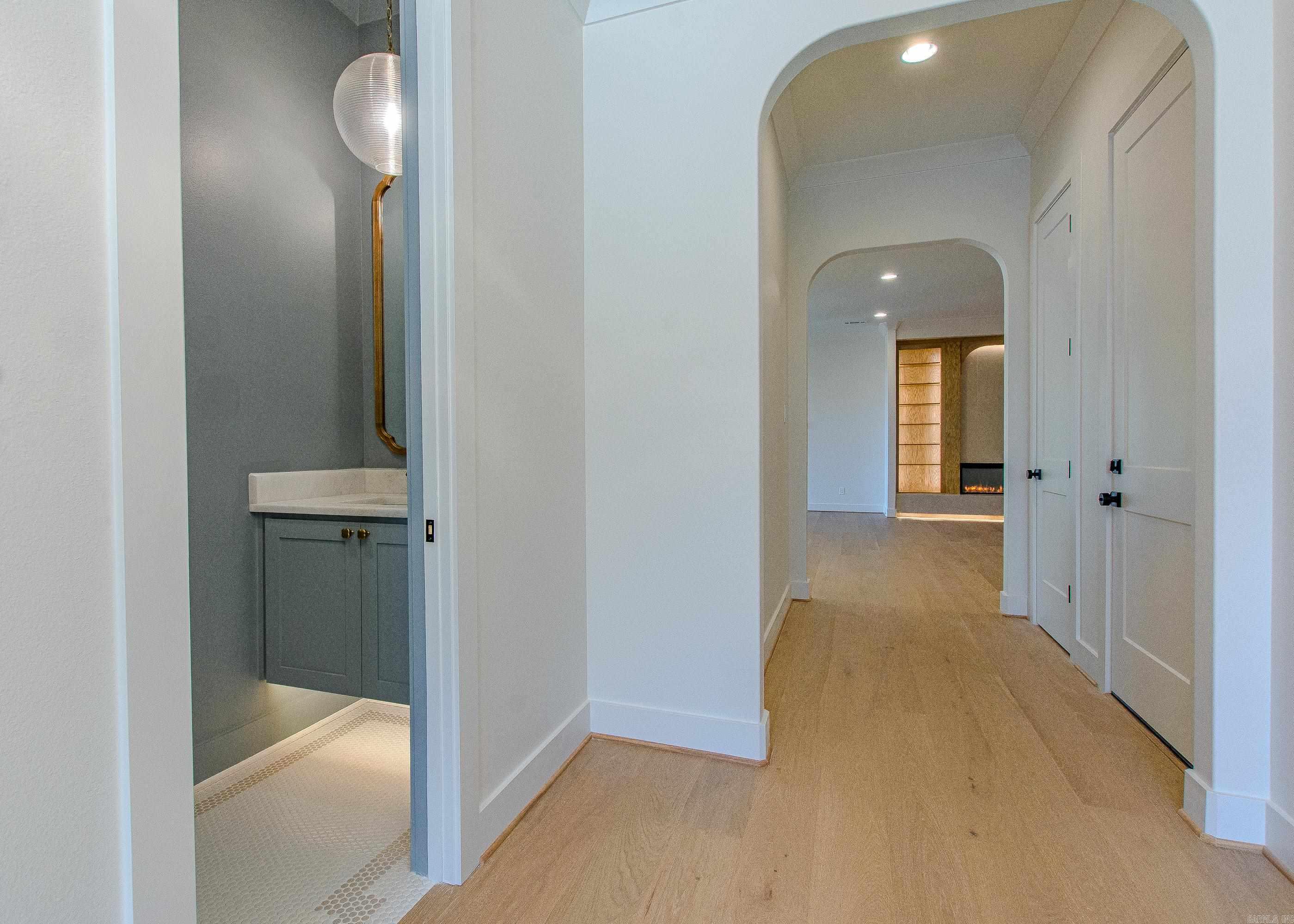 BEAR DEN ESTATES - Residential
