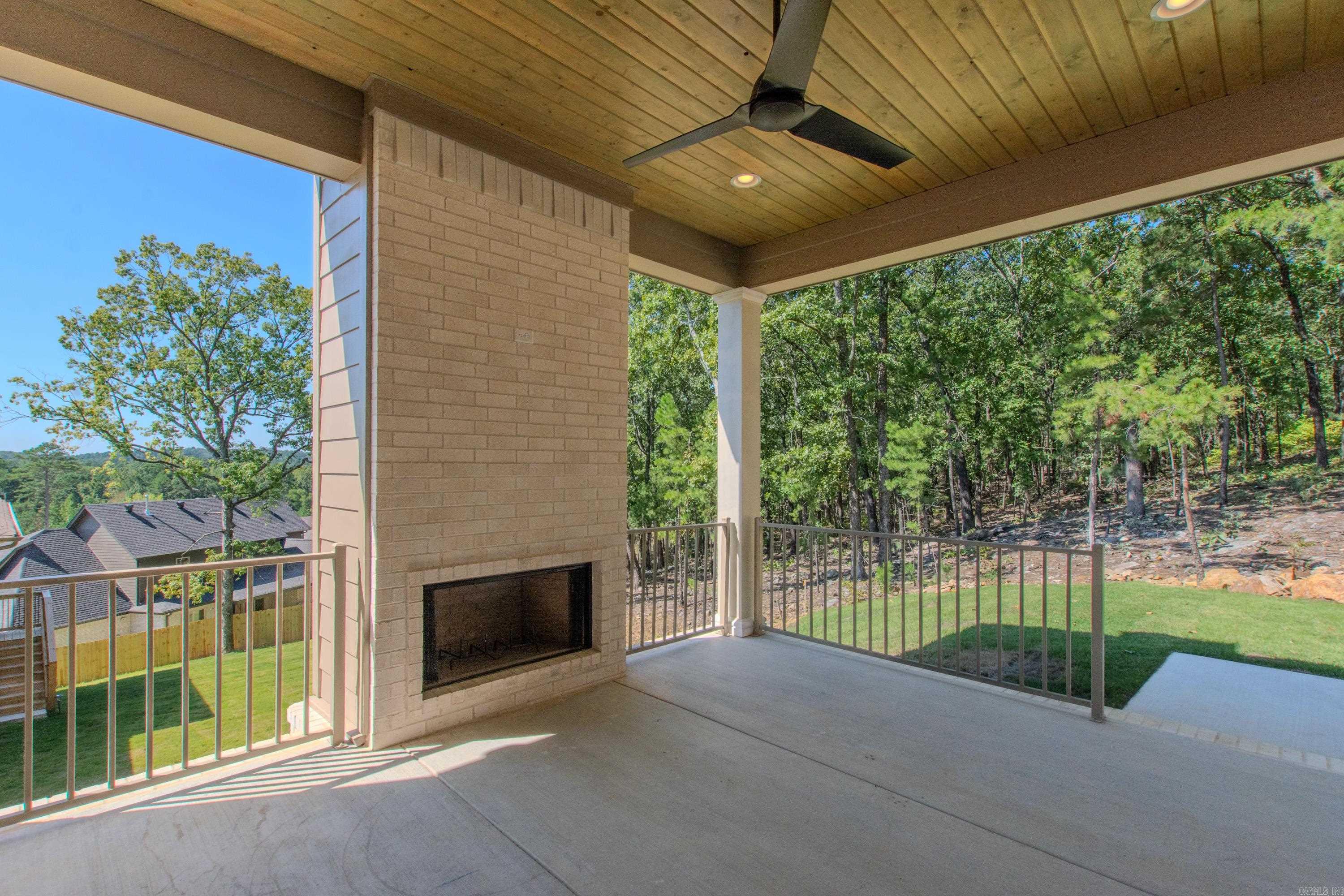BEAR DEN ESTATES - Residential