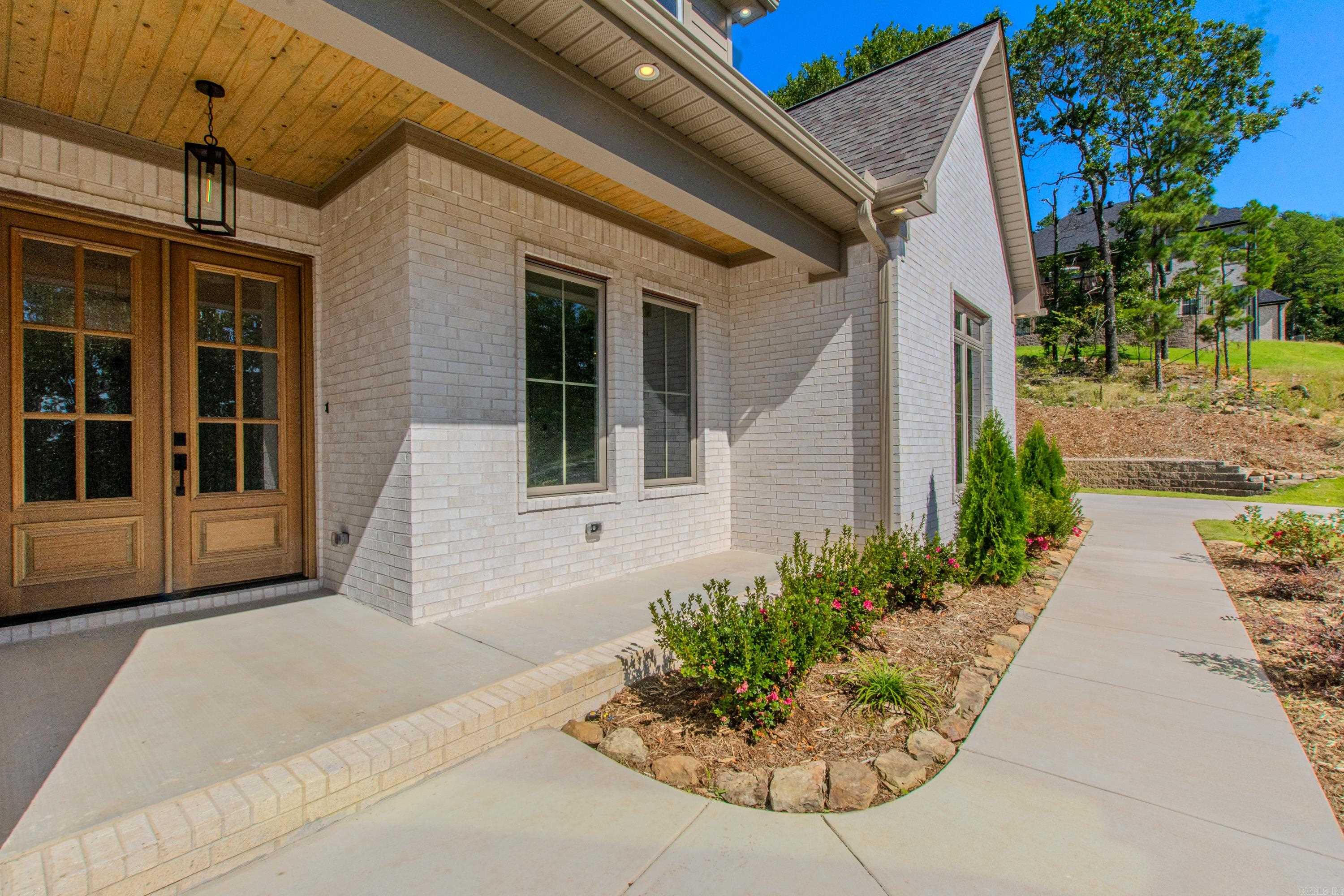 BEAR DEN ESTATES - Residential