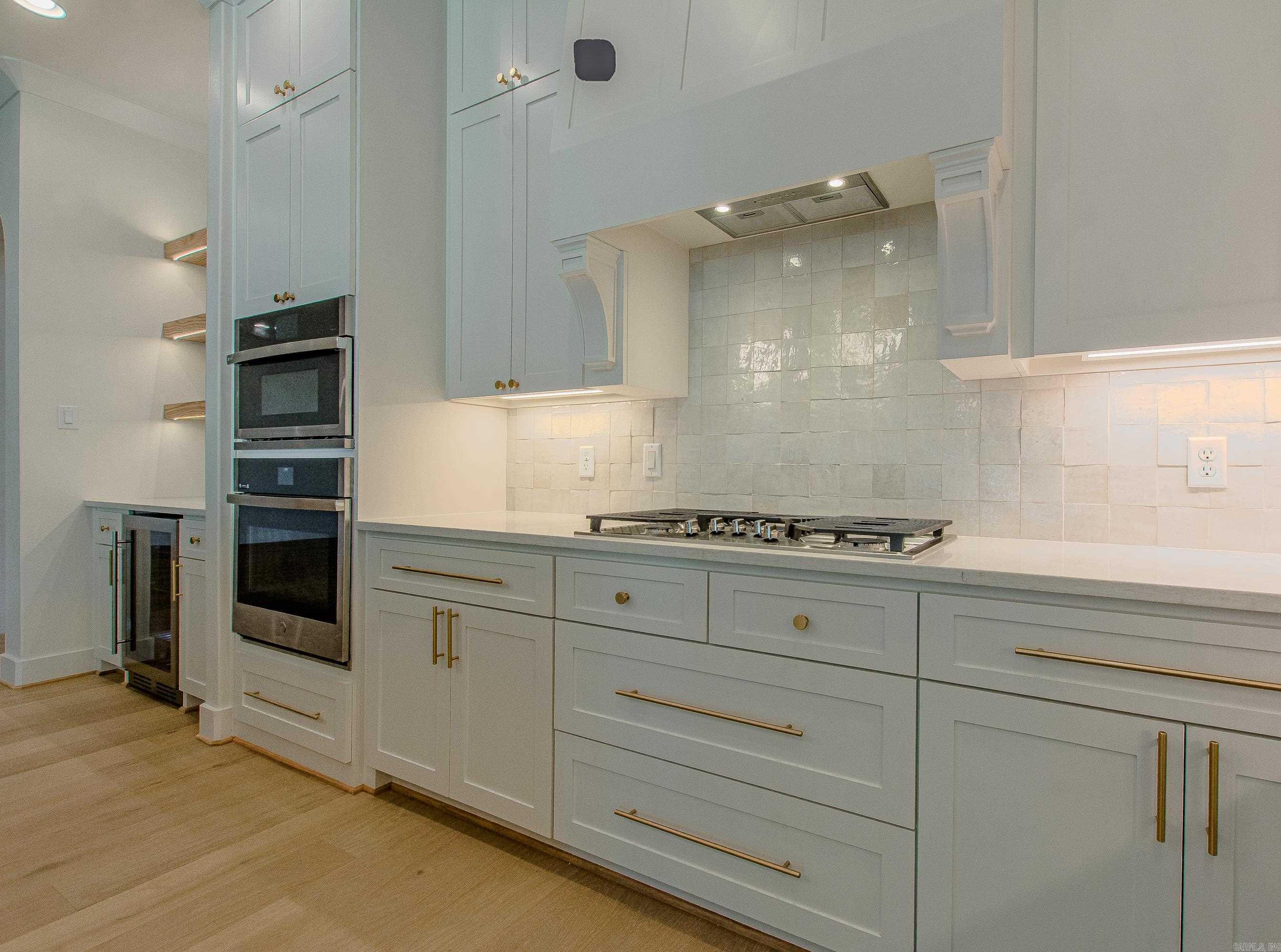 BEAR DEN ESTATES - Residential