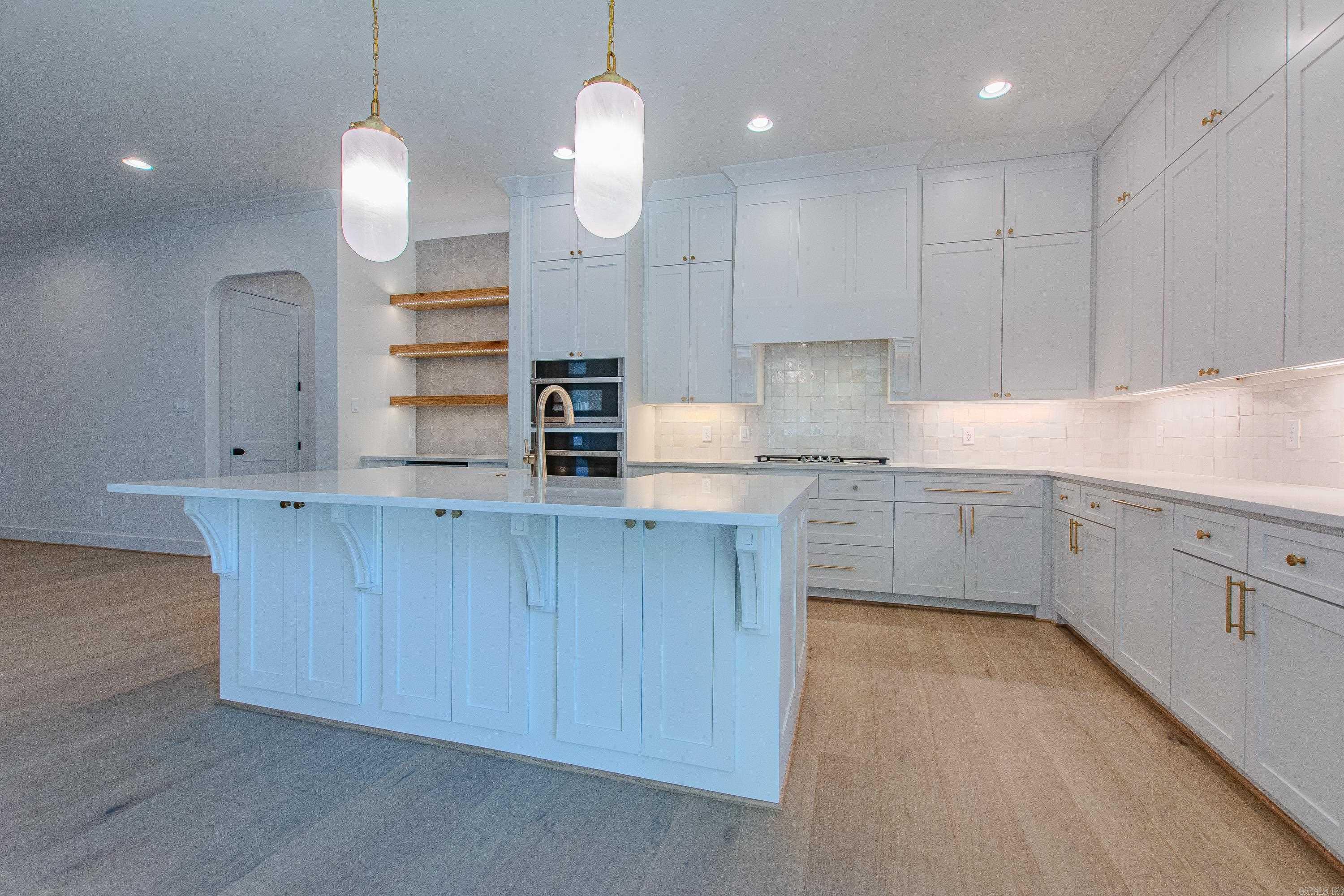 BEAR DEN ESTATES - Residential