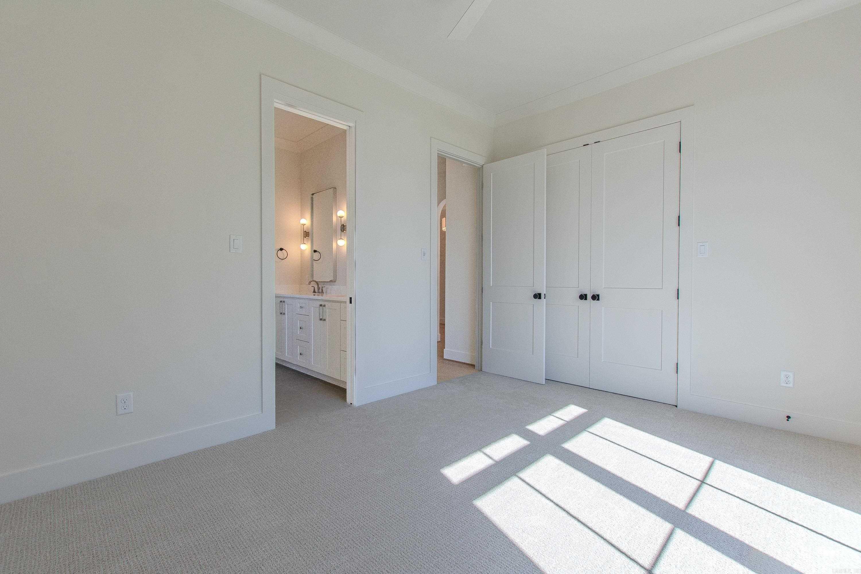 BEAR DEN ESTATES - Residential