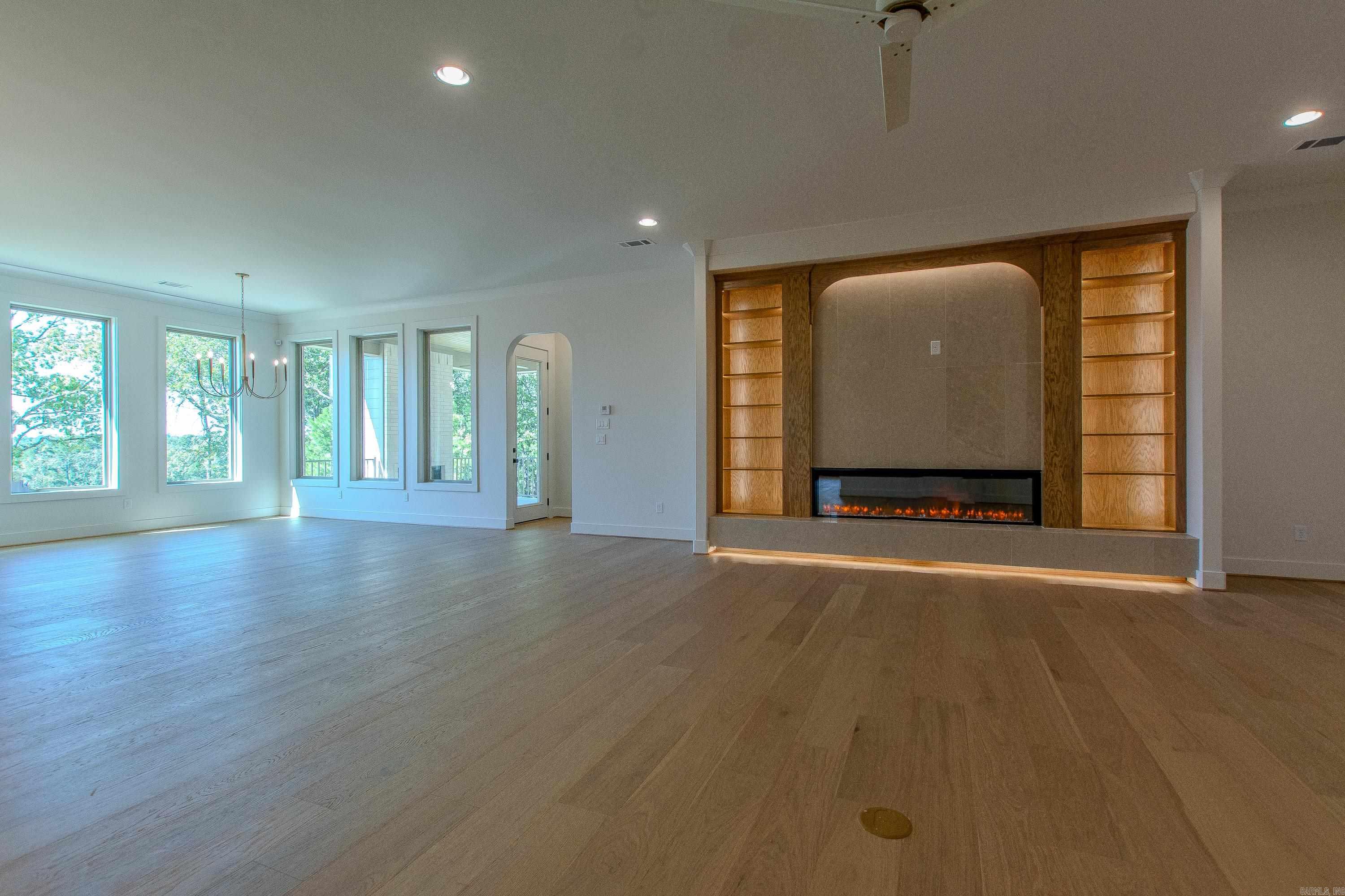 BEAR DEN ESTATES - Residential