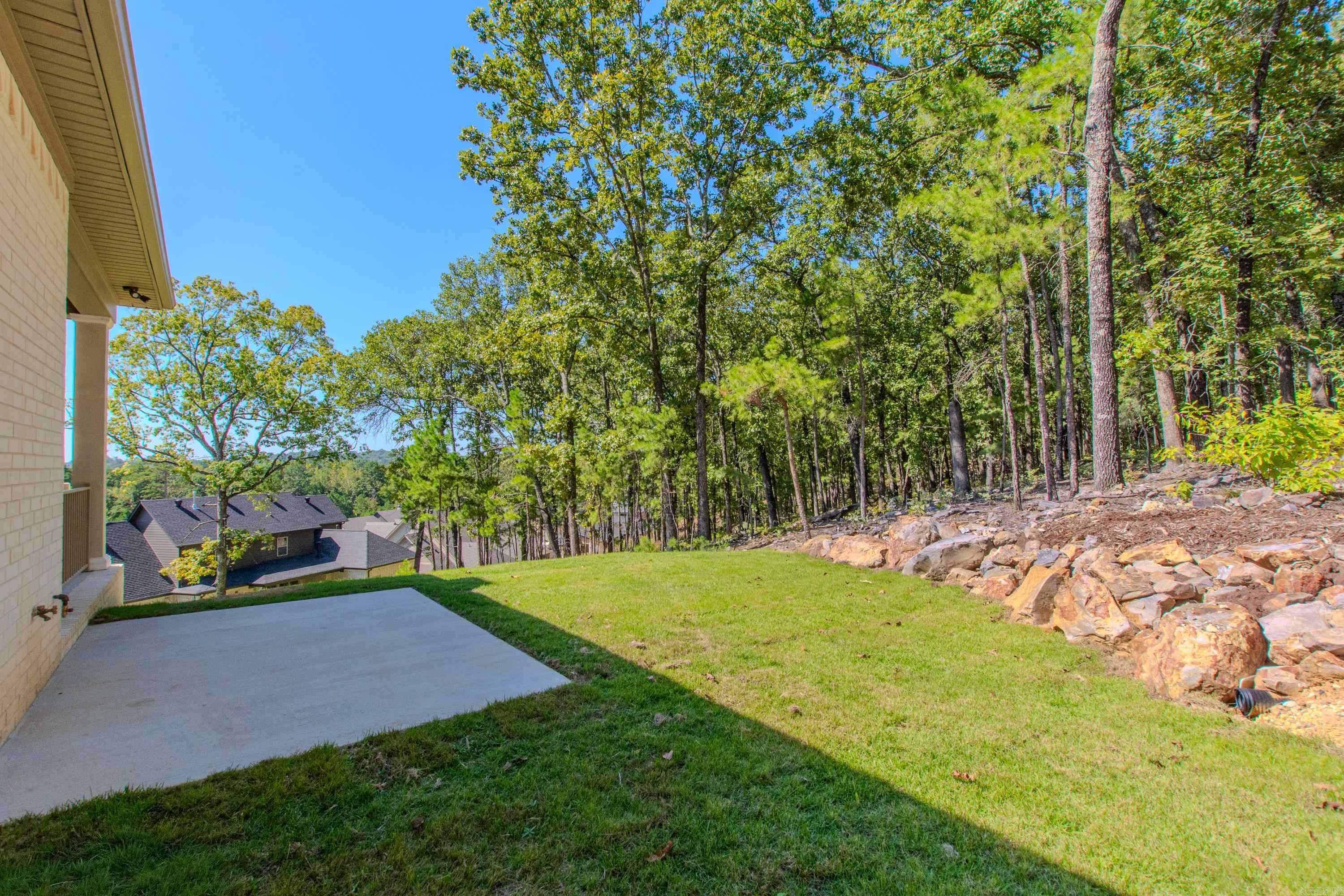 BEAR DEN ESTATES - Residential