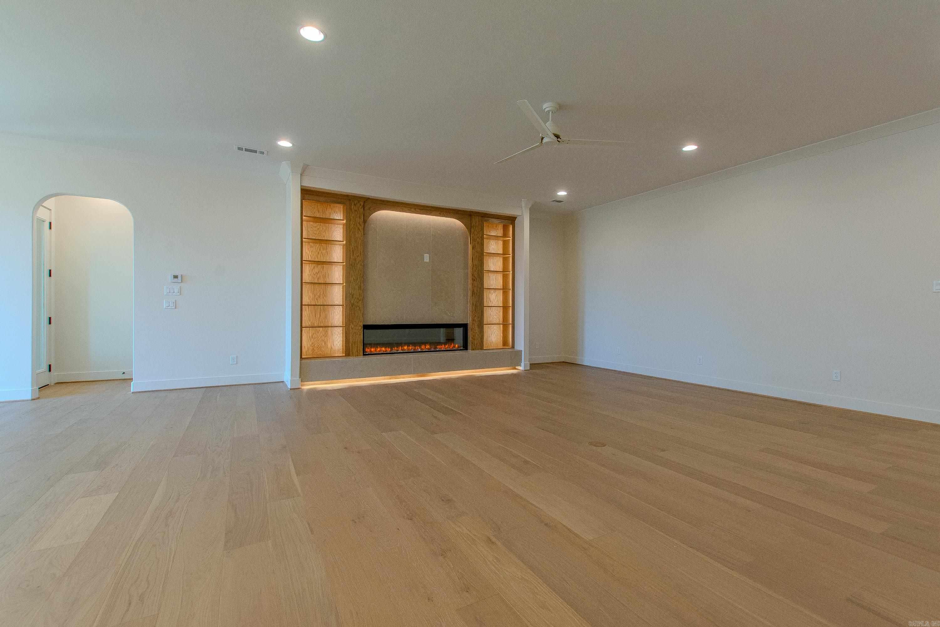 BEAR DEN ESTATES - Residential