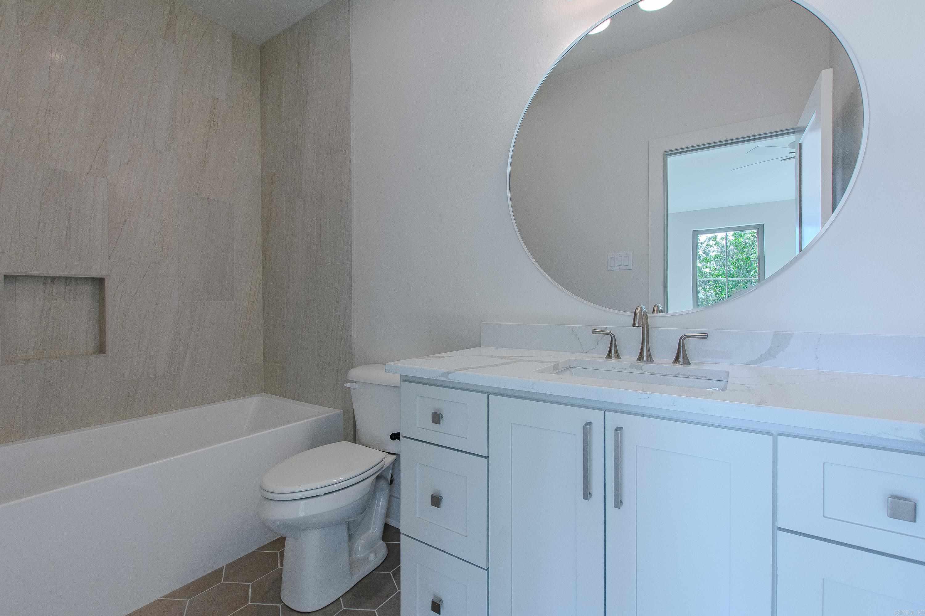 BEAR DEN ESTATES - Residential
