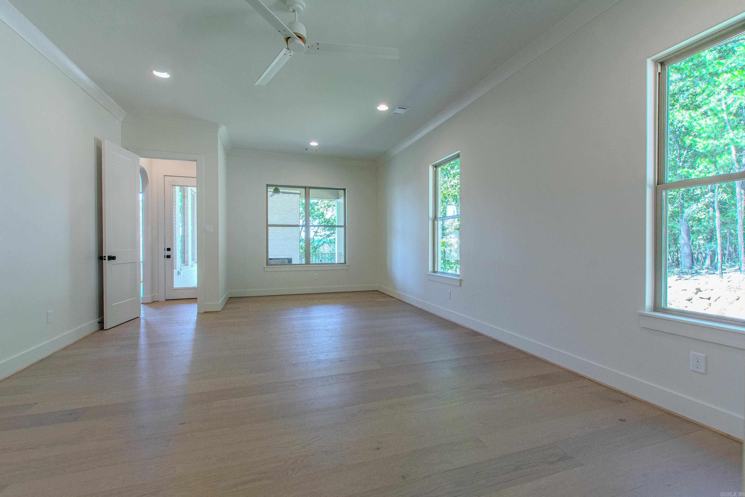 BEAR DEN ESTATES - Residential