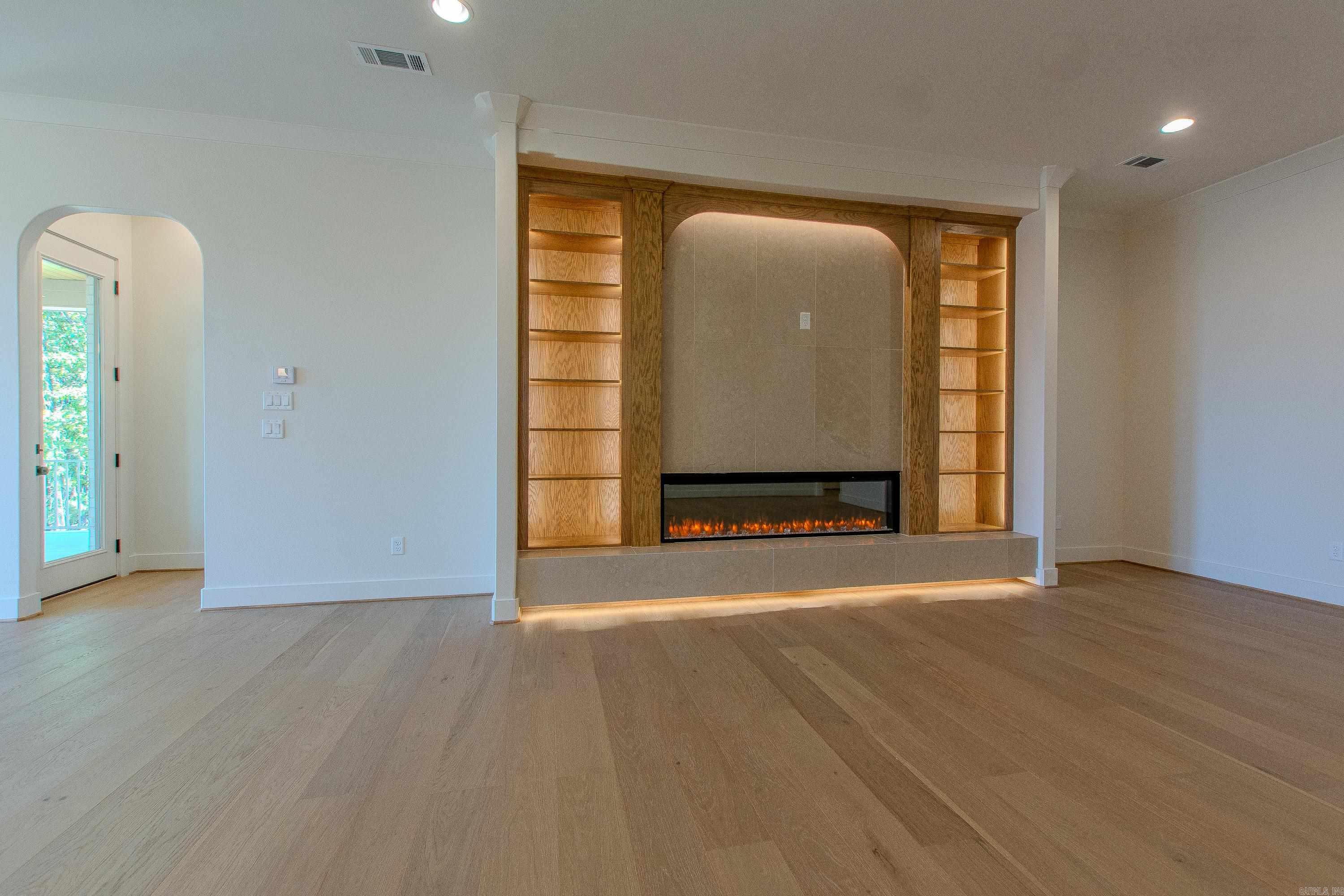 BEAR DEN ESTATES - Residential