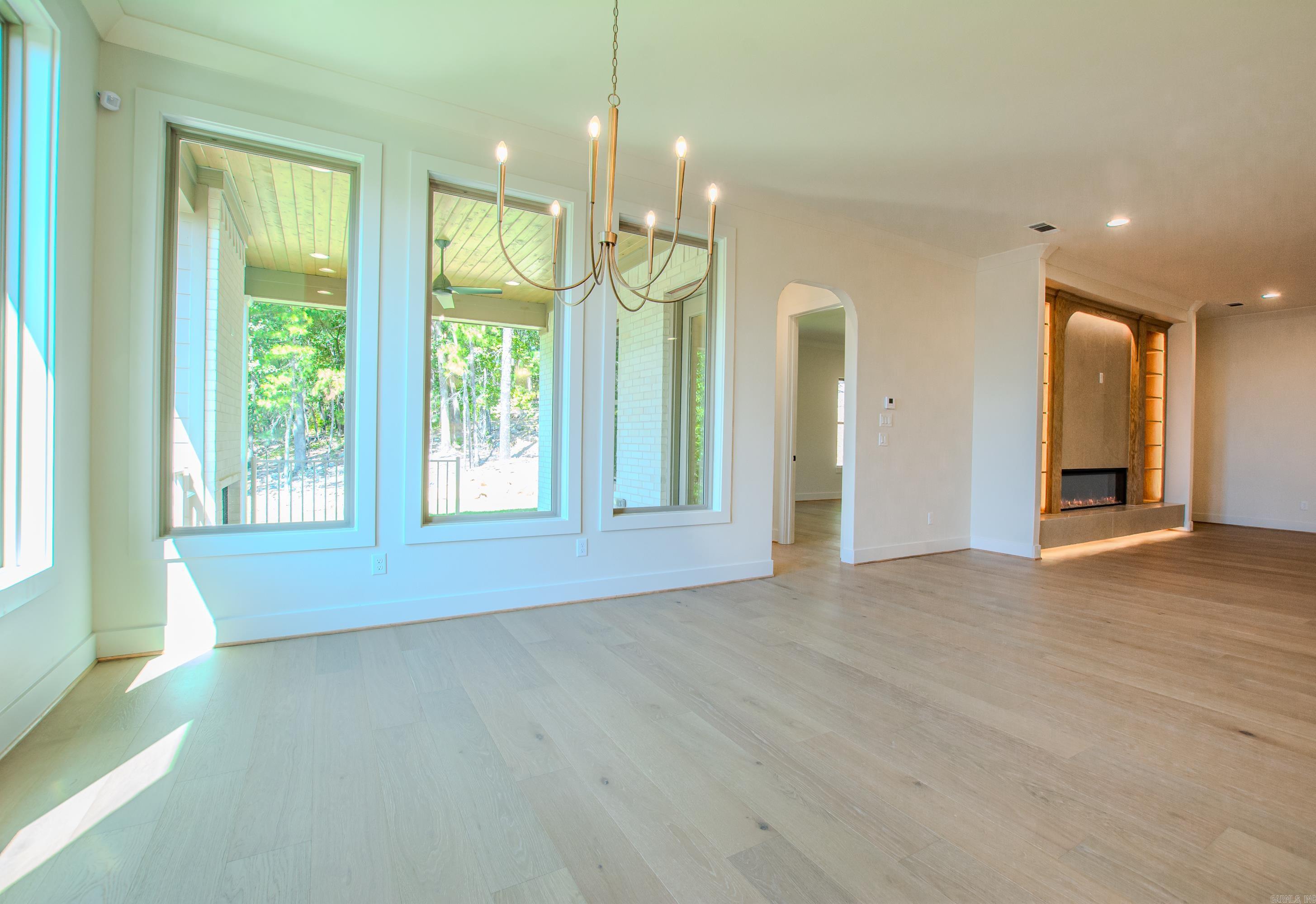 BEAR DEN ESTATES - Residential