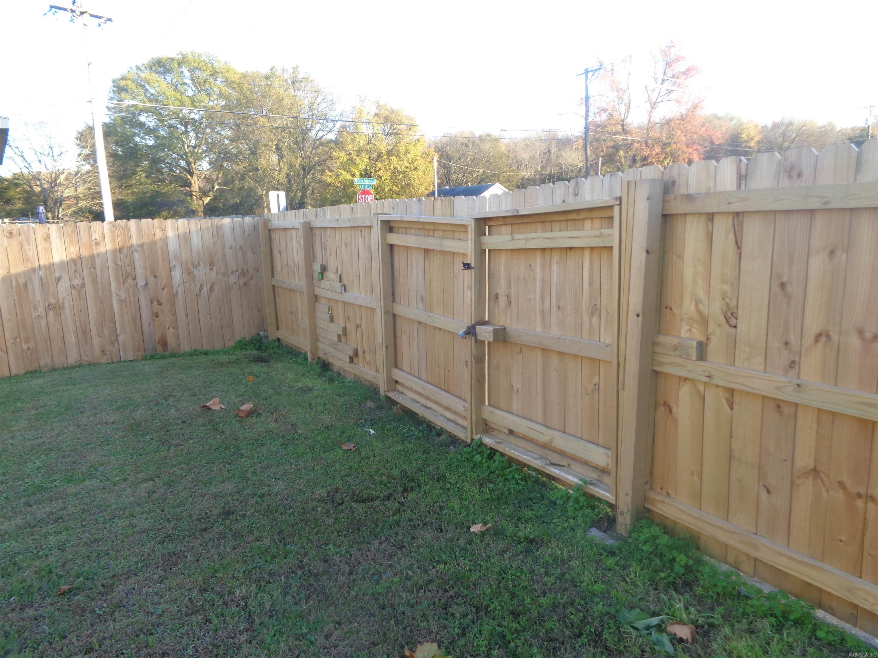 MEADOWLANE ADDN - Residential