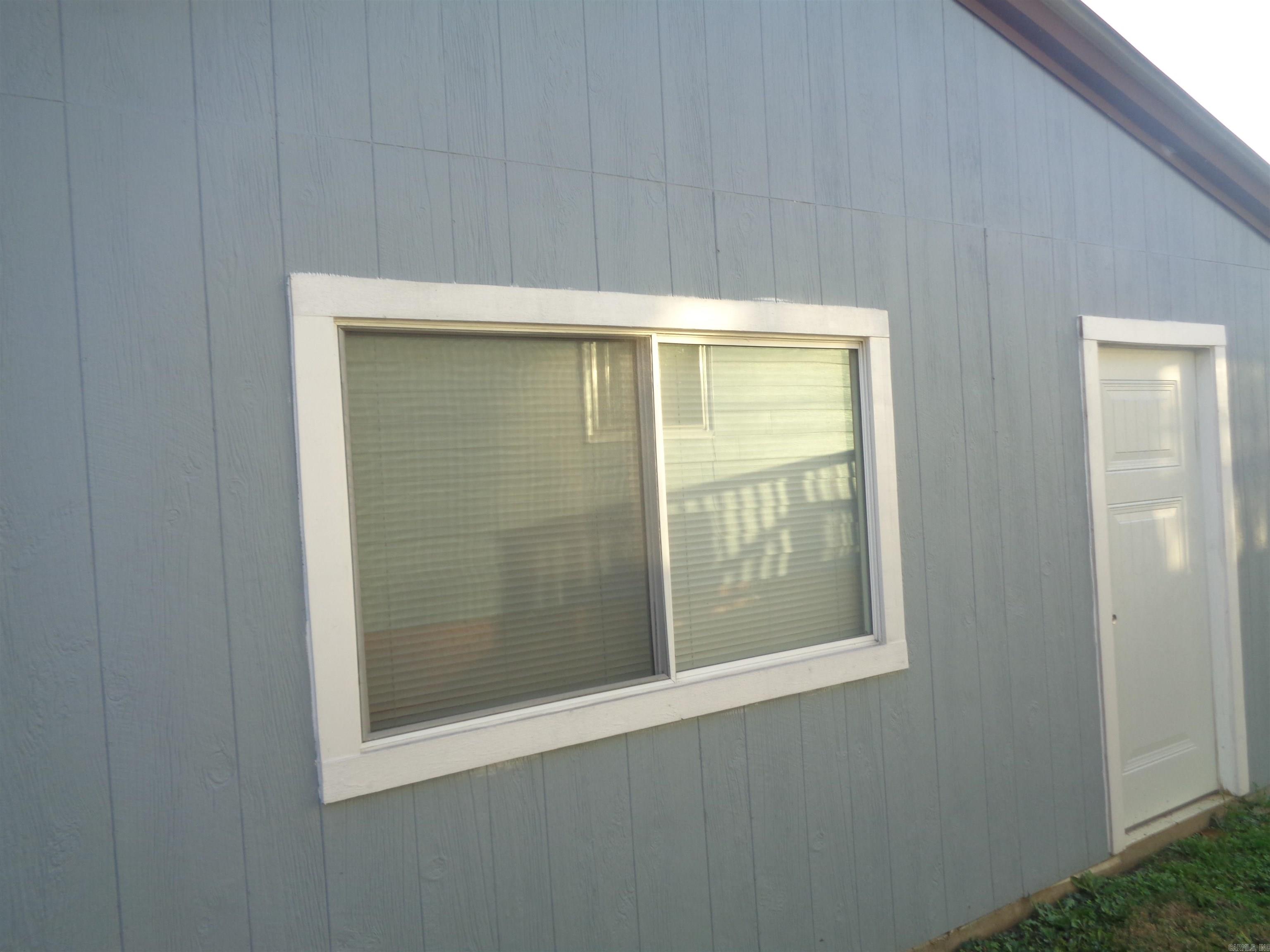 MEADOWLANE ADDN - Residential