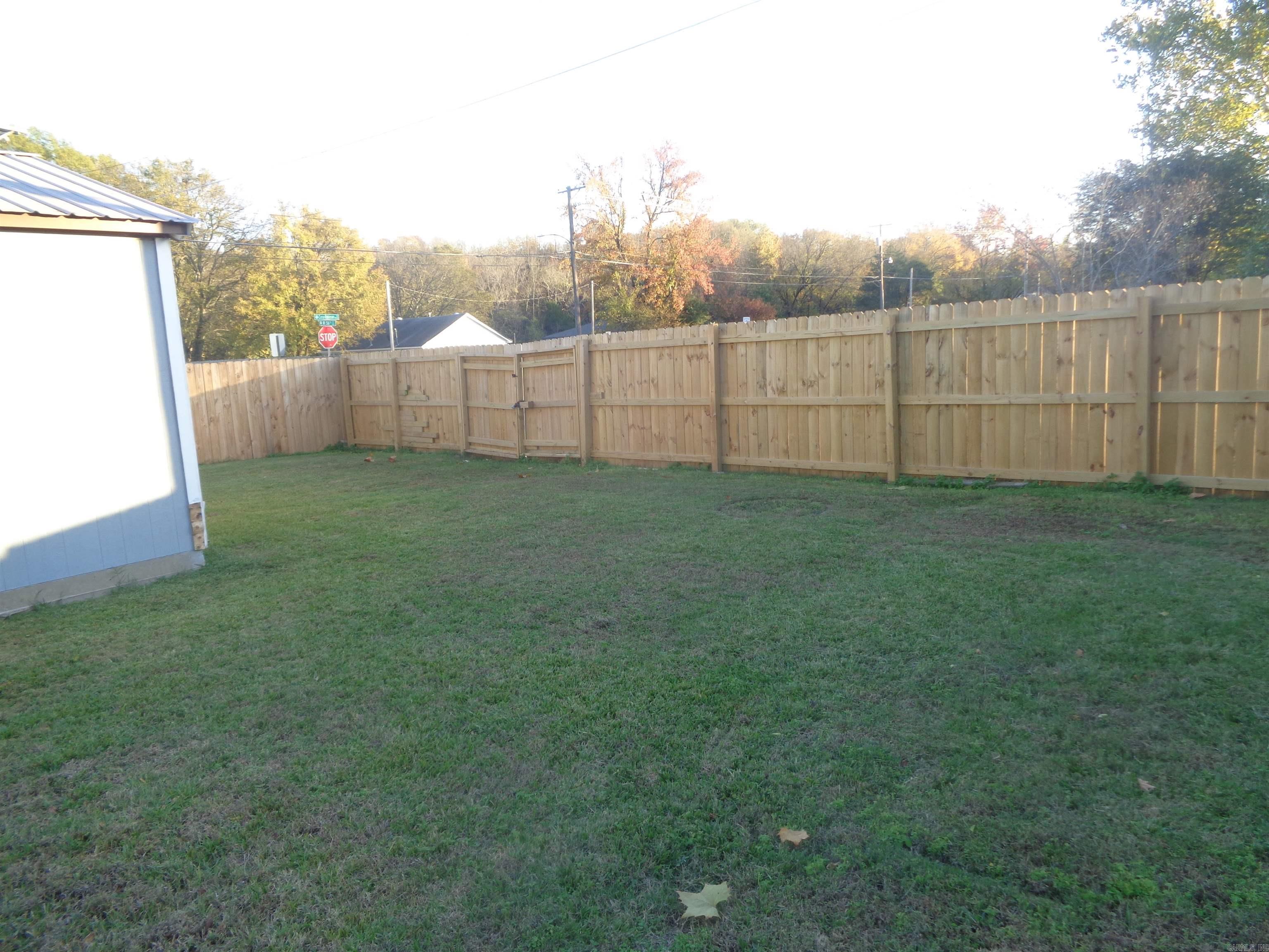 MEADOWLANE ADDN - Residential