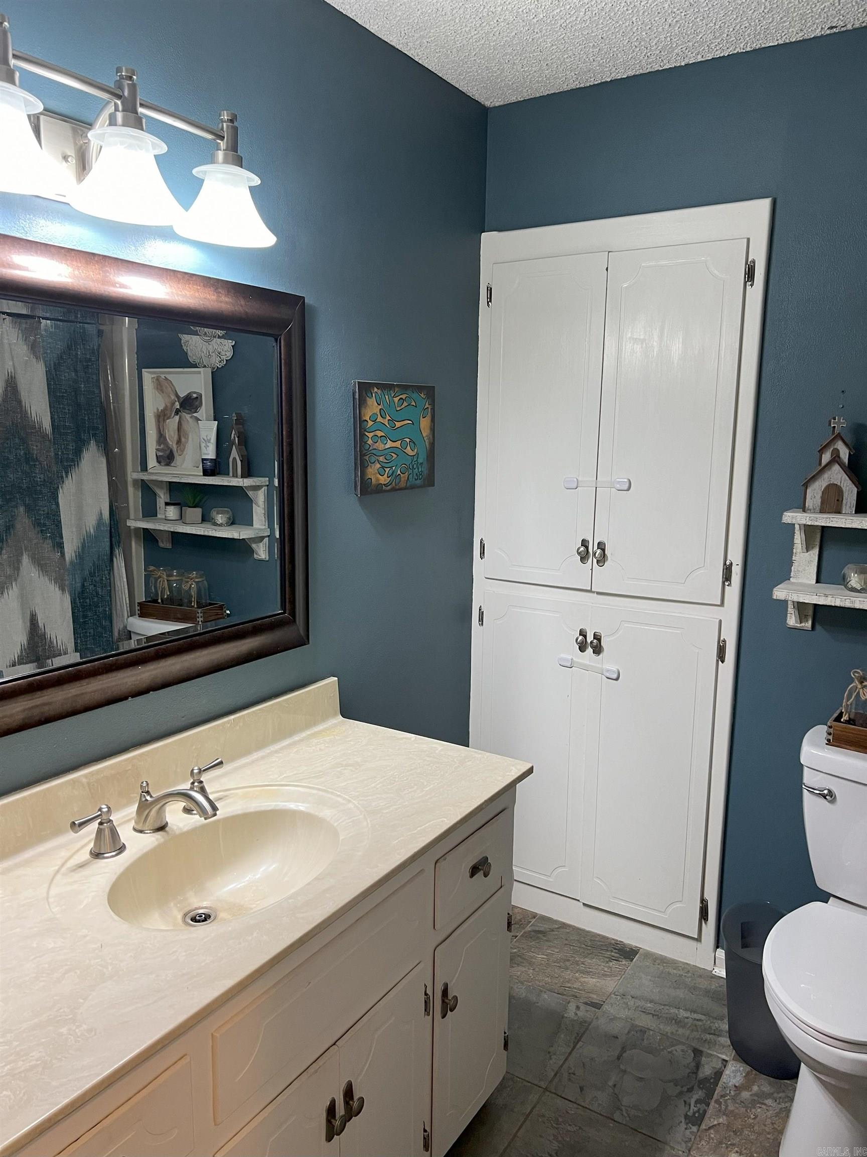 ROLLING BROOK - Residential