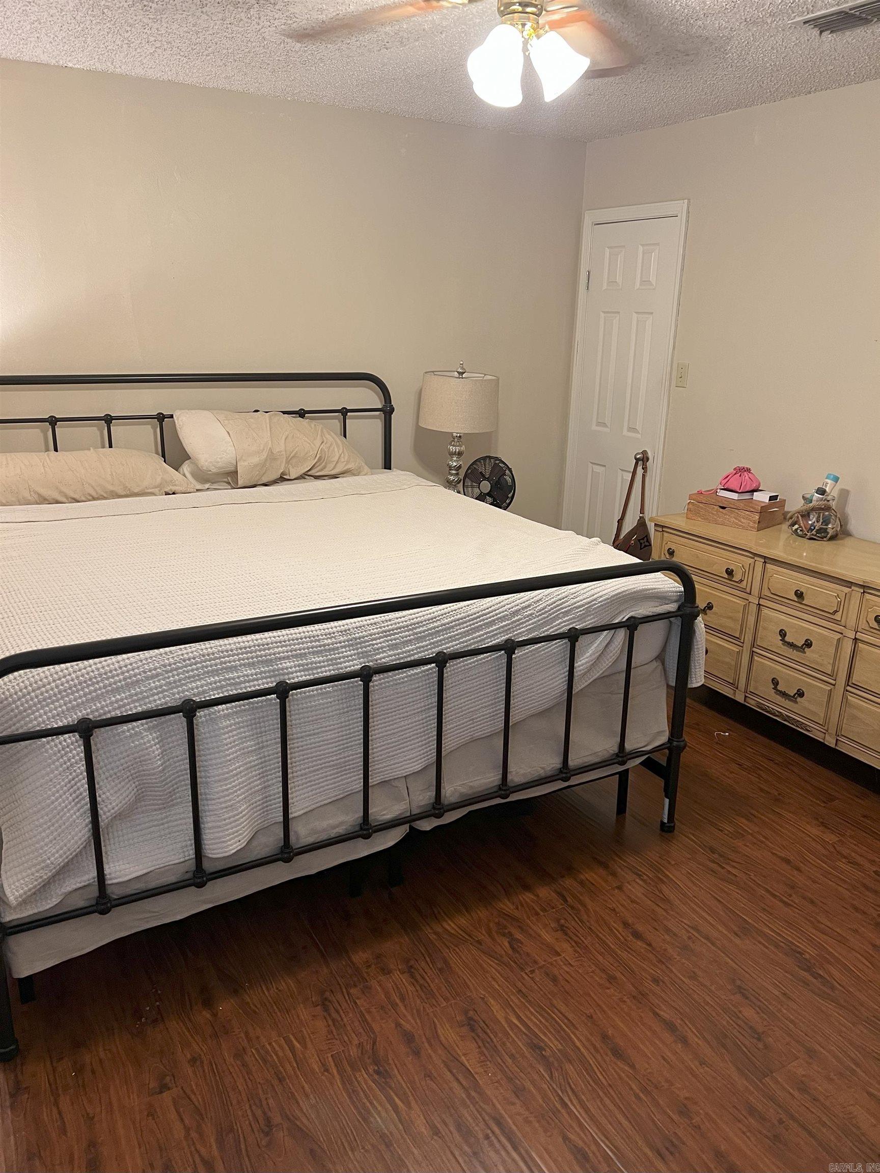 ROLLING BROOK - Residential