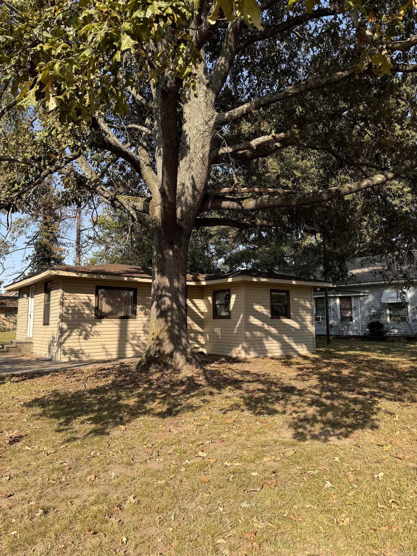 WILLOUGHBY & FRIEDMAN - Residential
